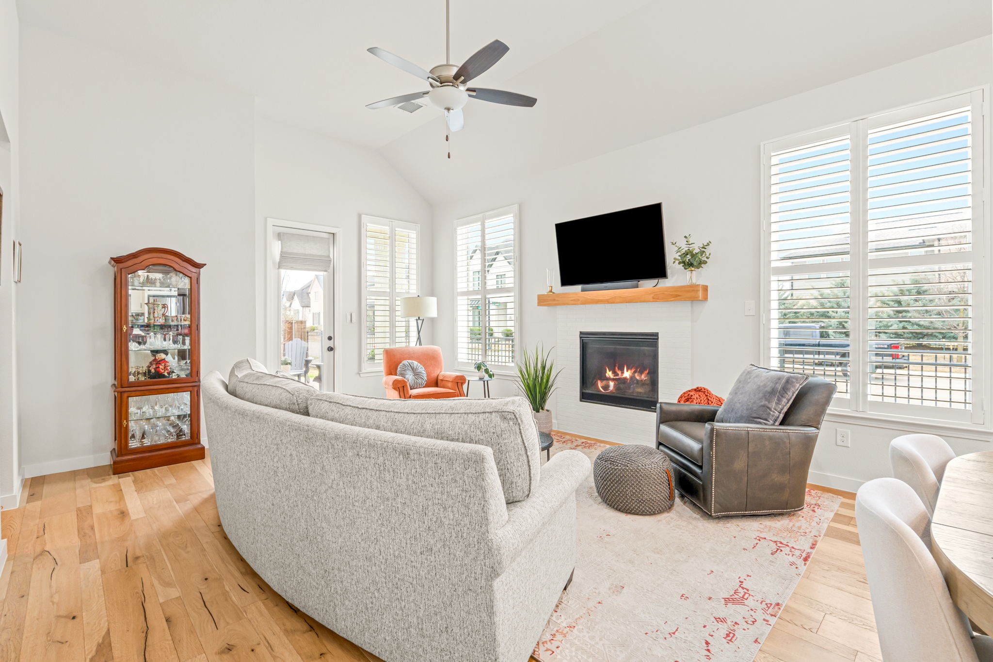 3524 E Cheney Avenue