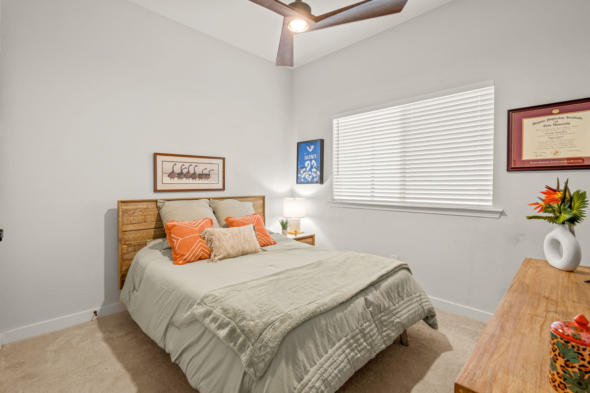 3524 E Cheney Avenue