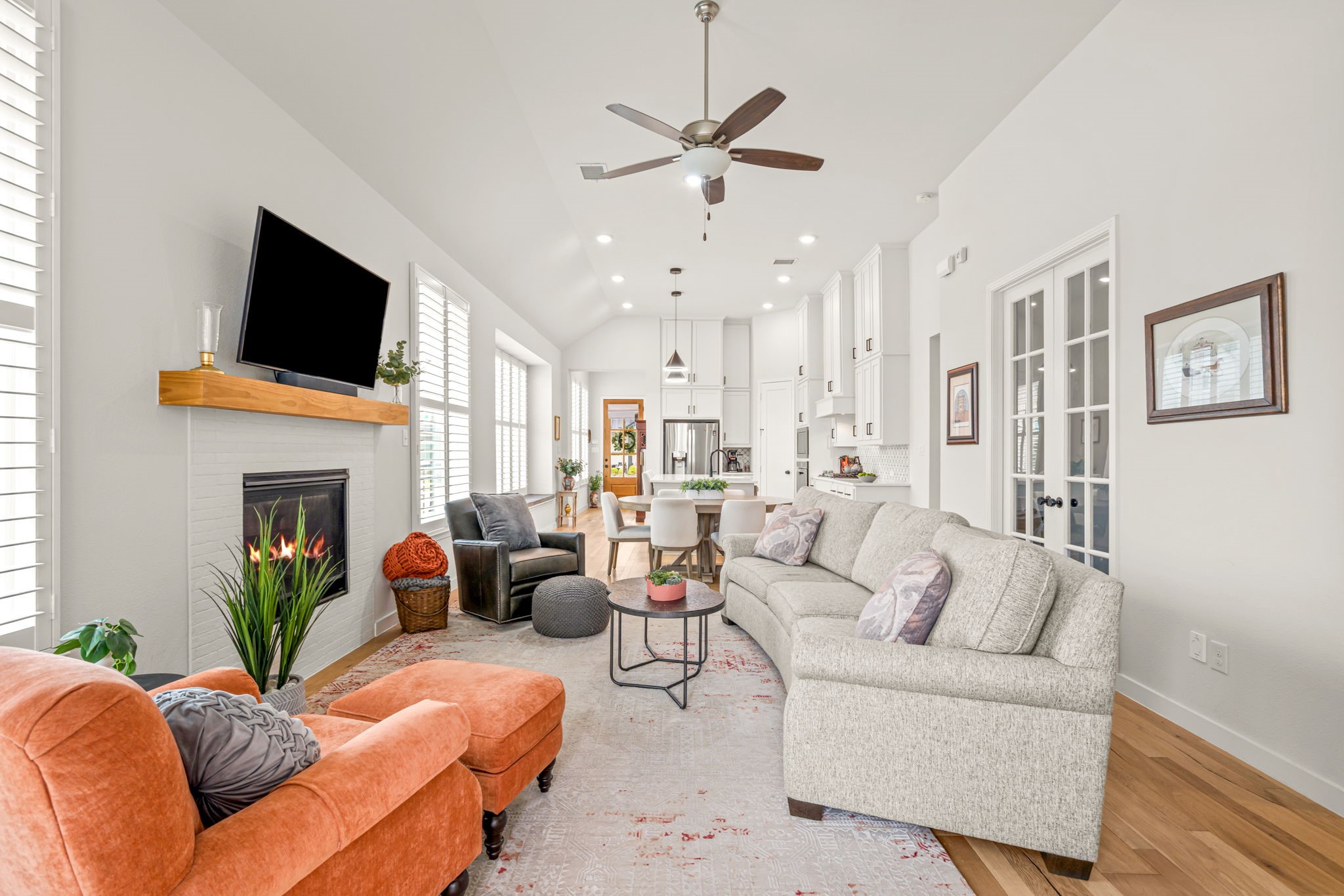 3524 E Cheney Avenue