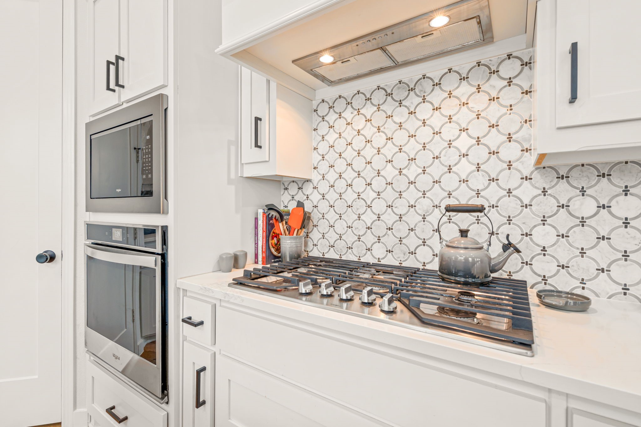 3524 E Cheney Avenue