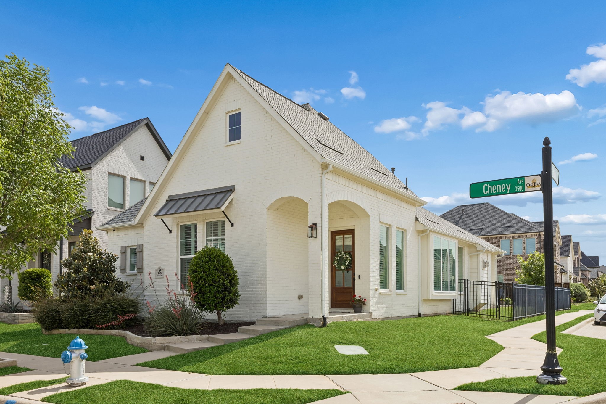 3524 E Cheney Avenue