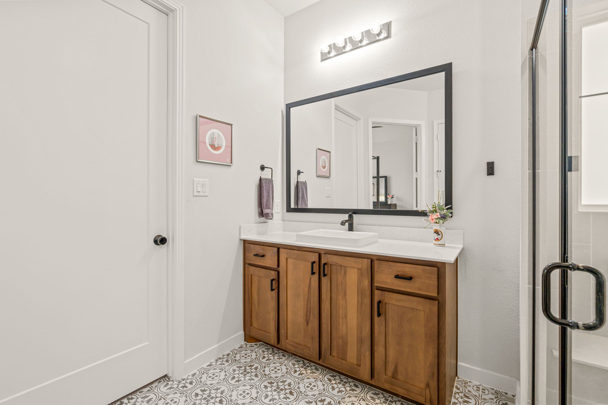 3524 E Cheney Avenue