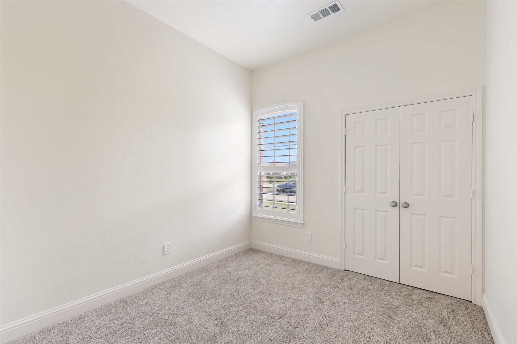 5421 Palace Drive
