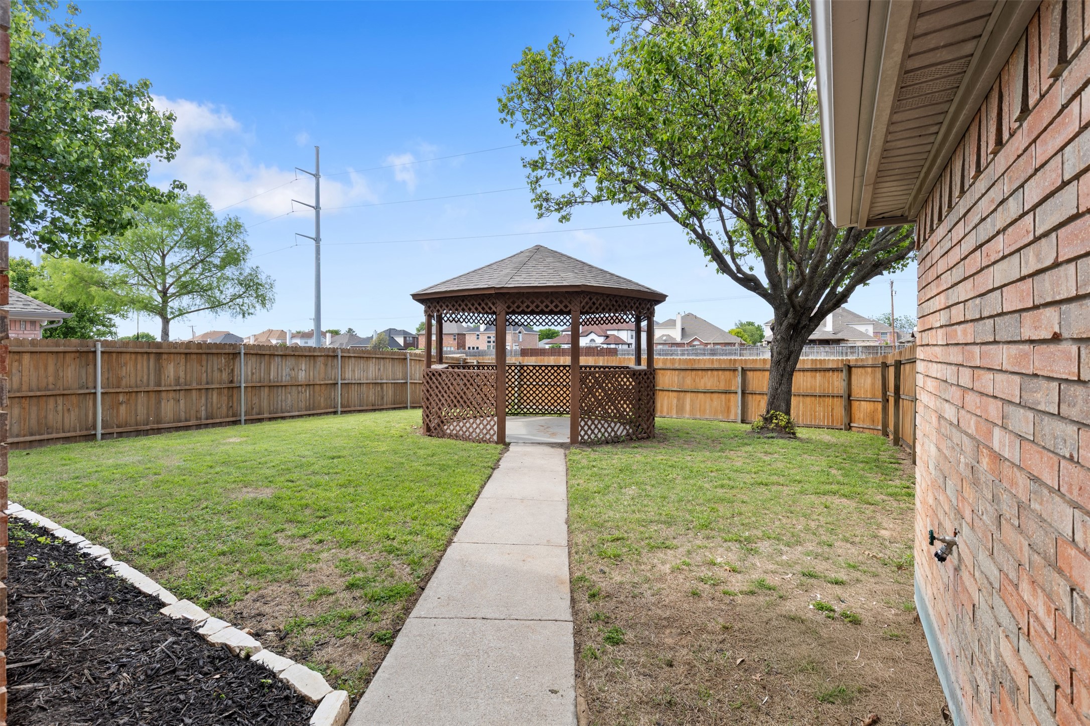 5421 Palace Drive