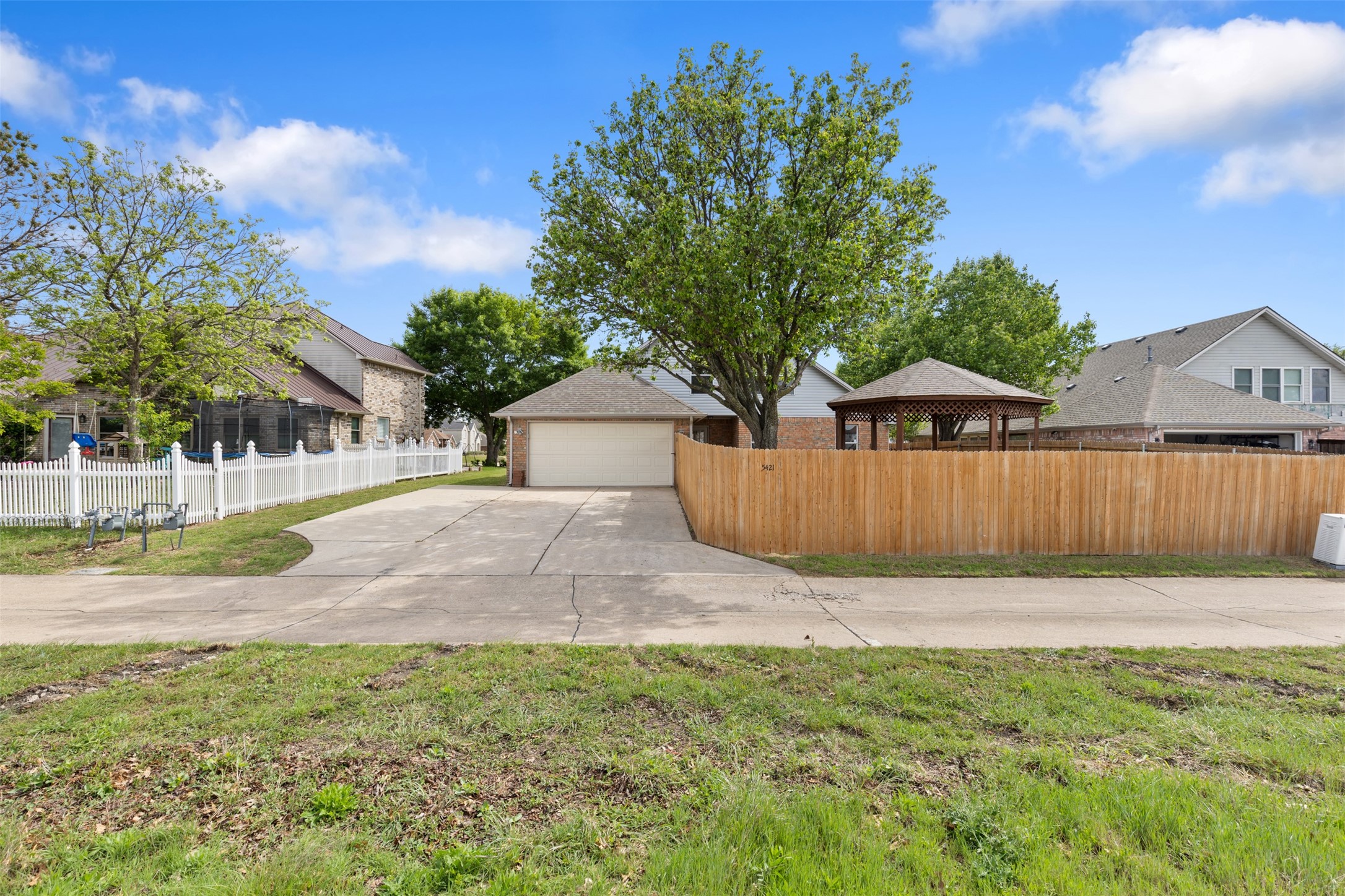 5421 Palace Drive