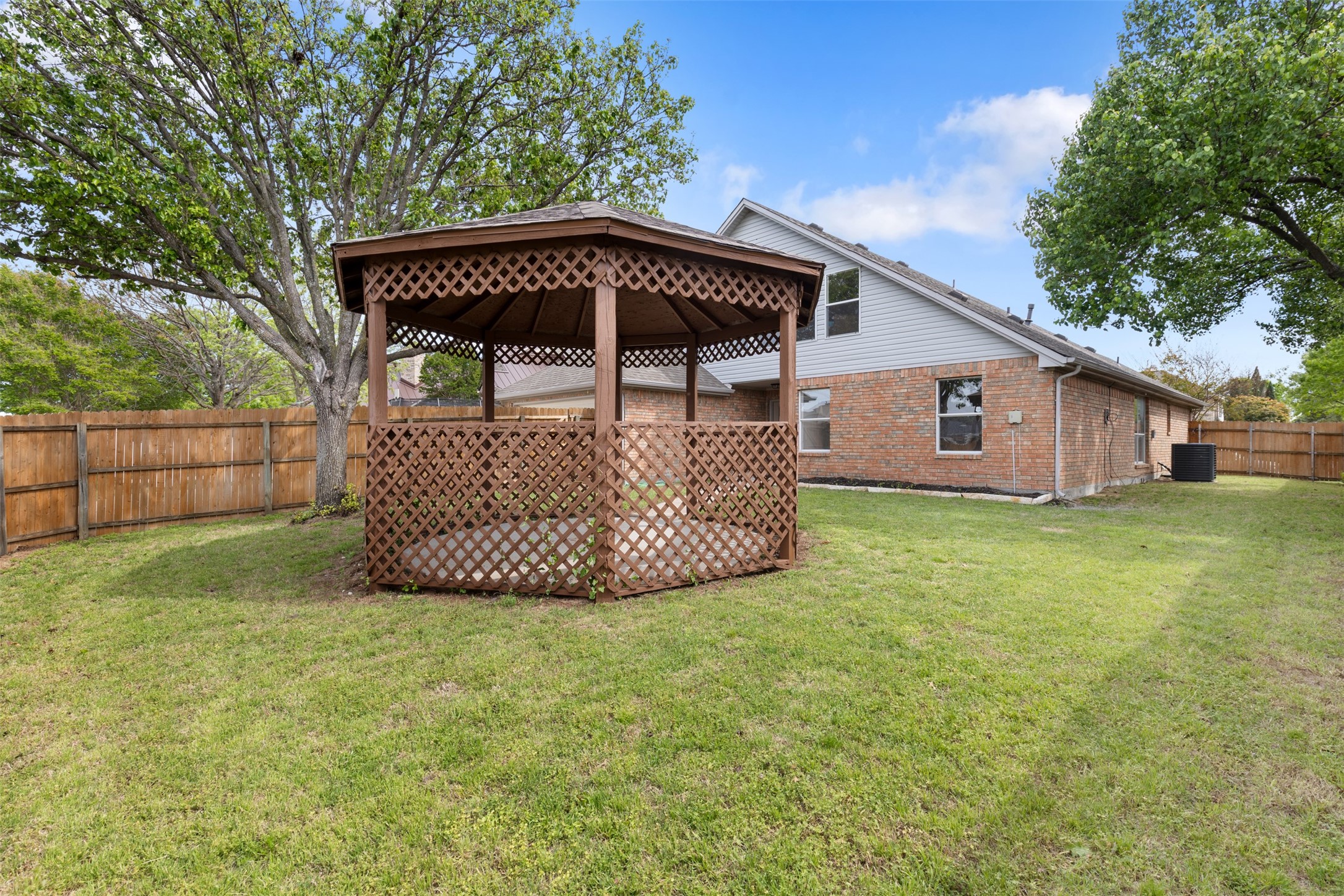 5421 Palace Drive