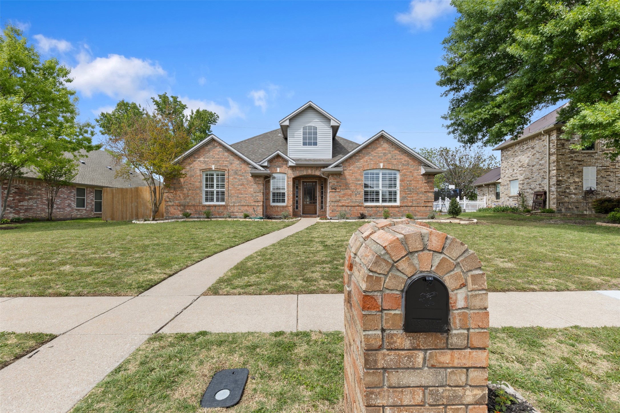 5421 Palace Drive