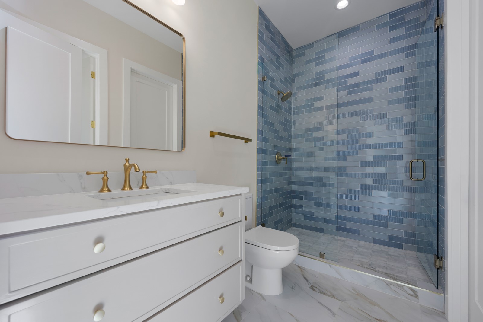 6055 Ellsworth Avenue