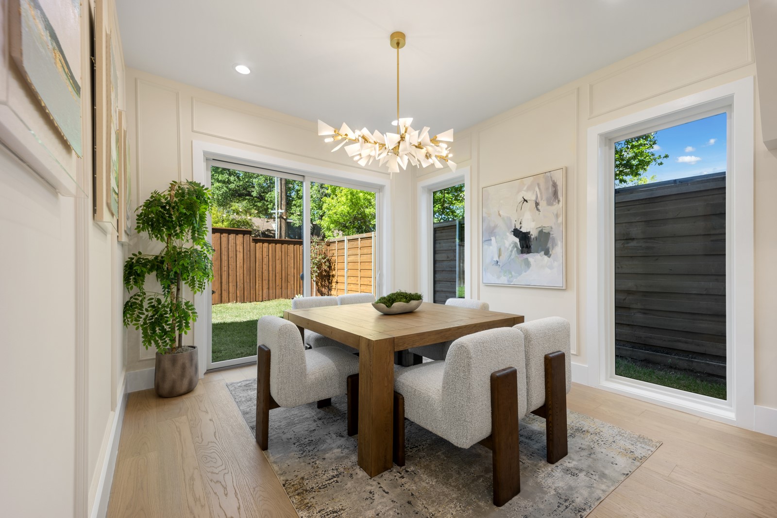 6055 Ellsworth Avenue