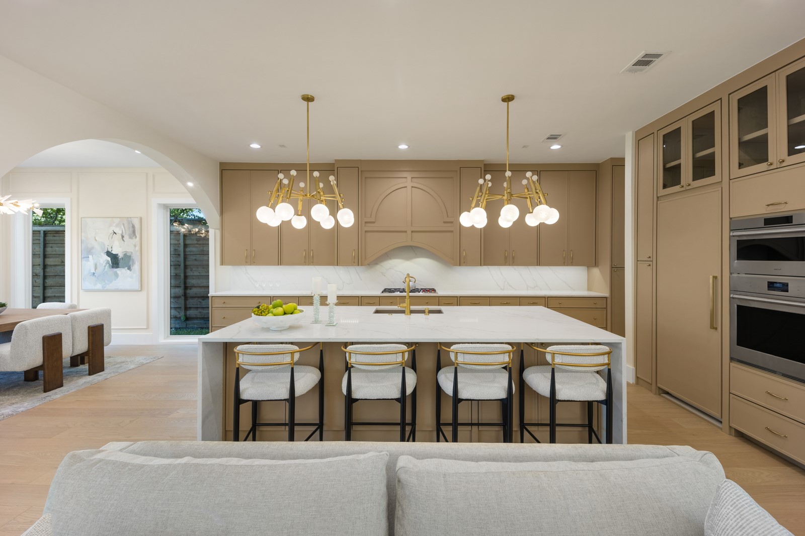 6055 Ellsworth Avenue