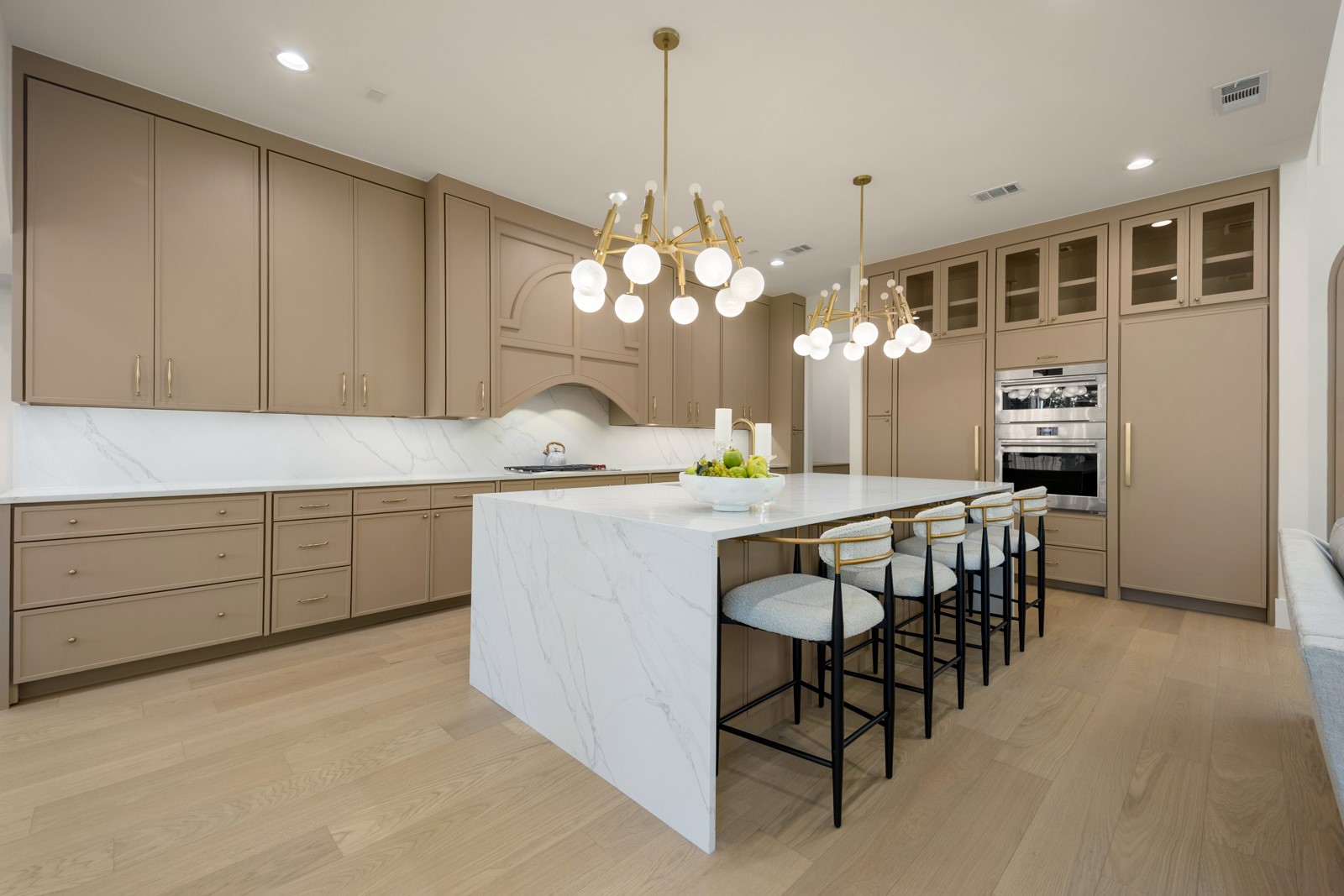 6055 Ellsworth Avenue