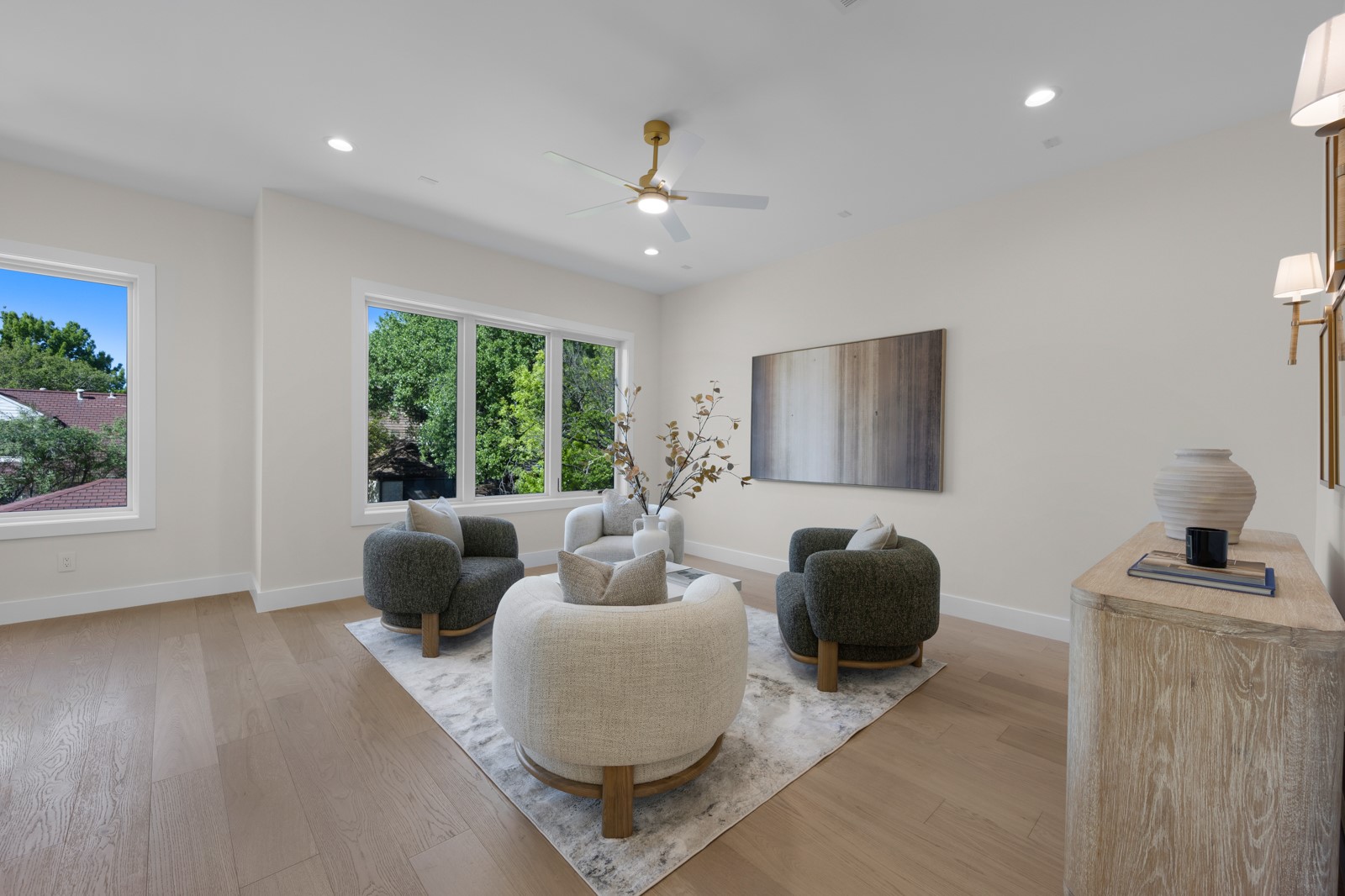 6055 Ellsworth Avenue