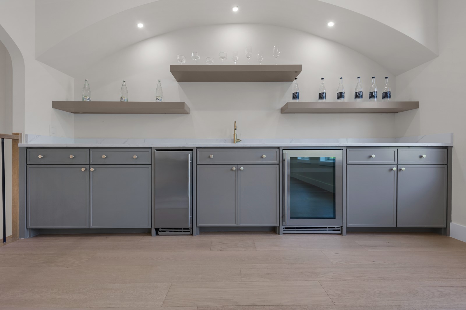 6055 Ellsworth Avenue