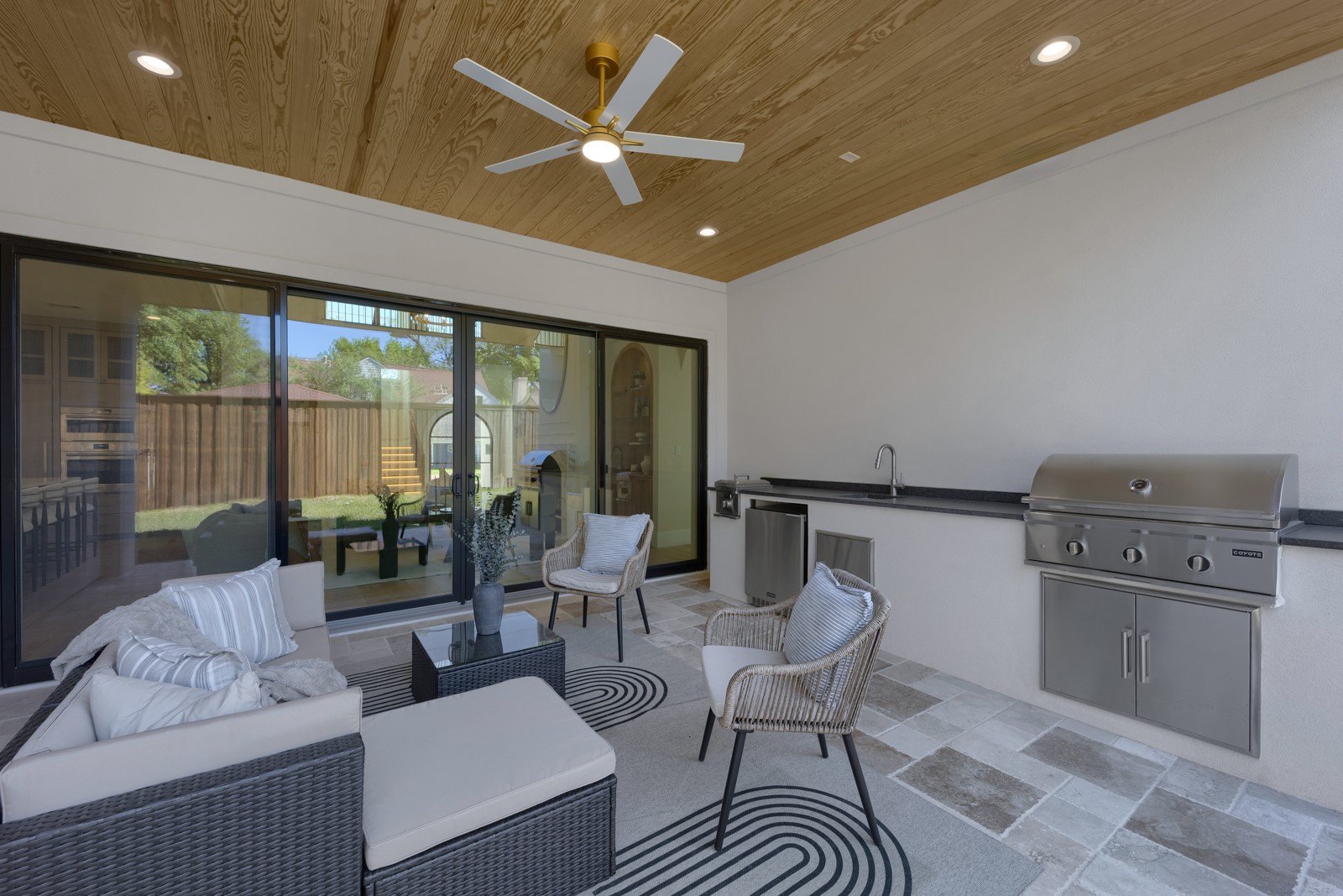 6055 Ellsworth Avenue