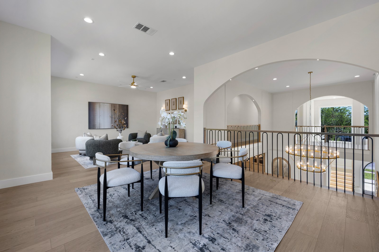 6055 Ellsworth Avenue