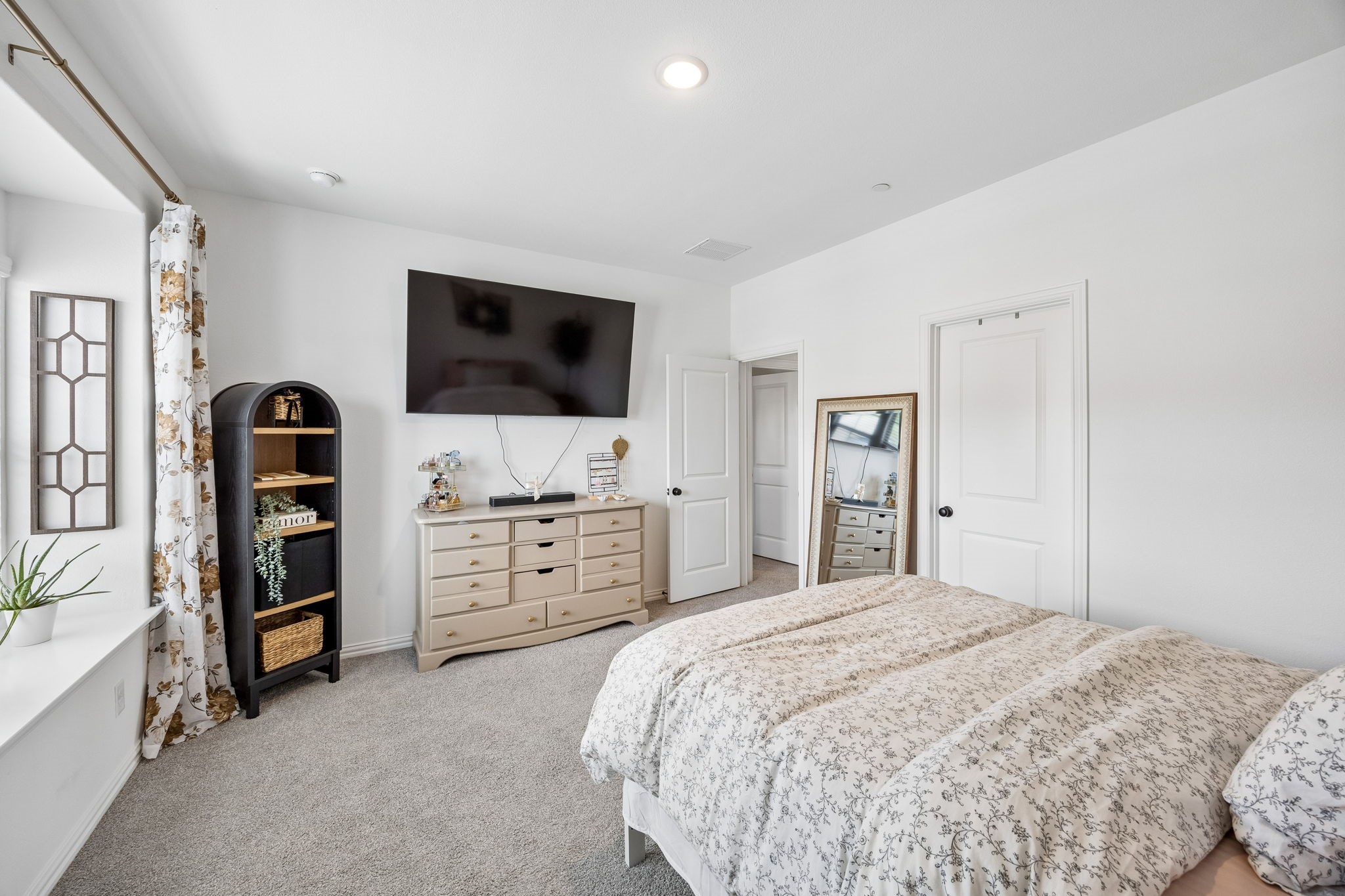 7035 Granbury Lane