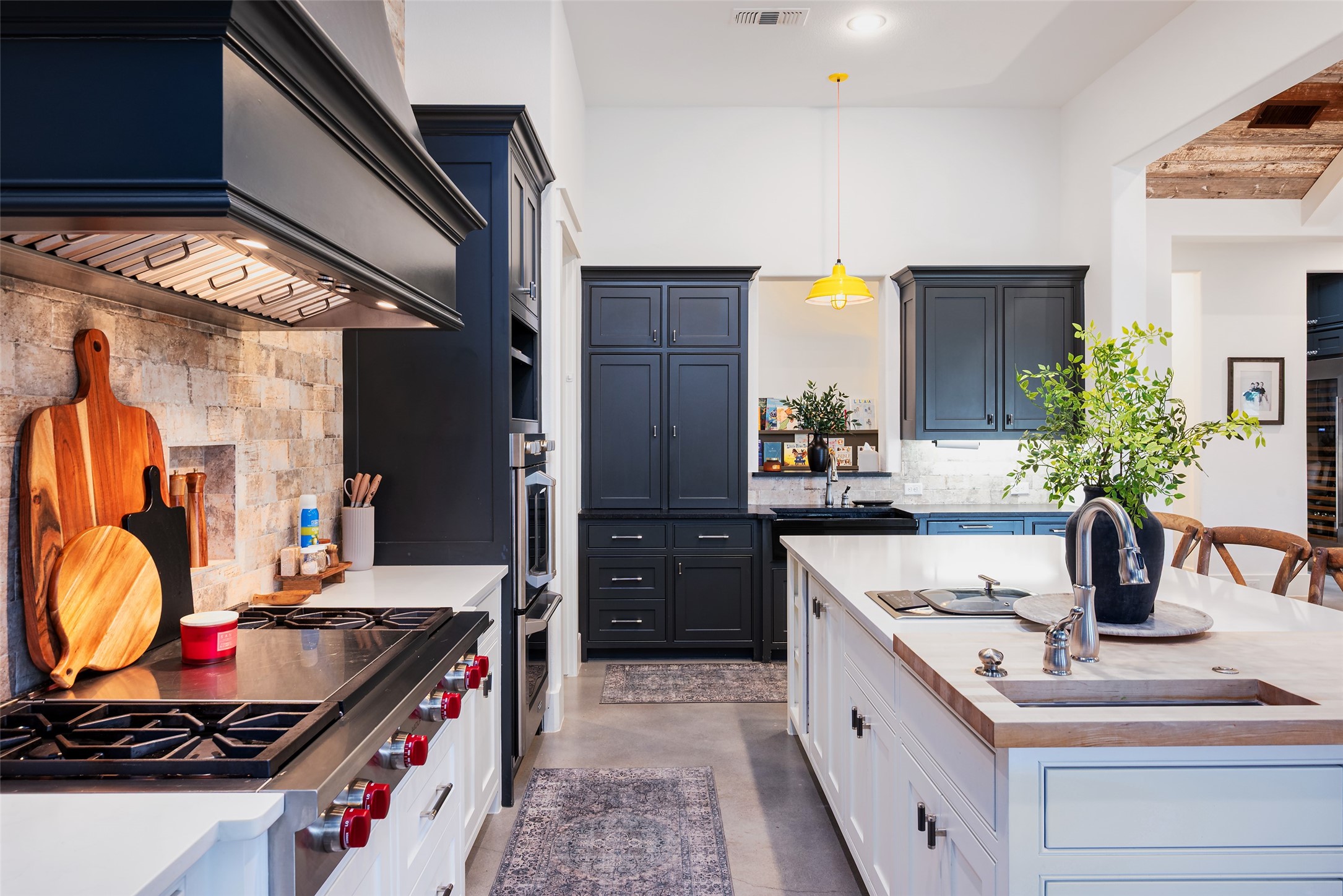 1501 Stony Trail