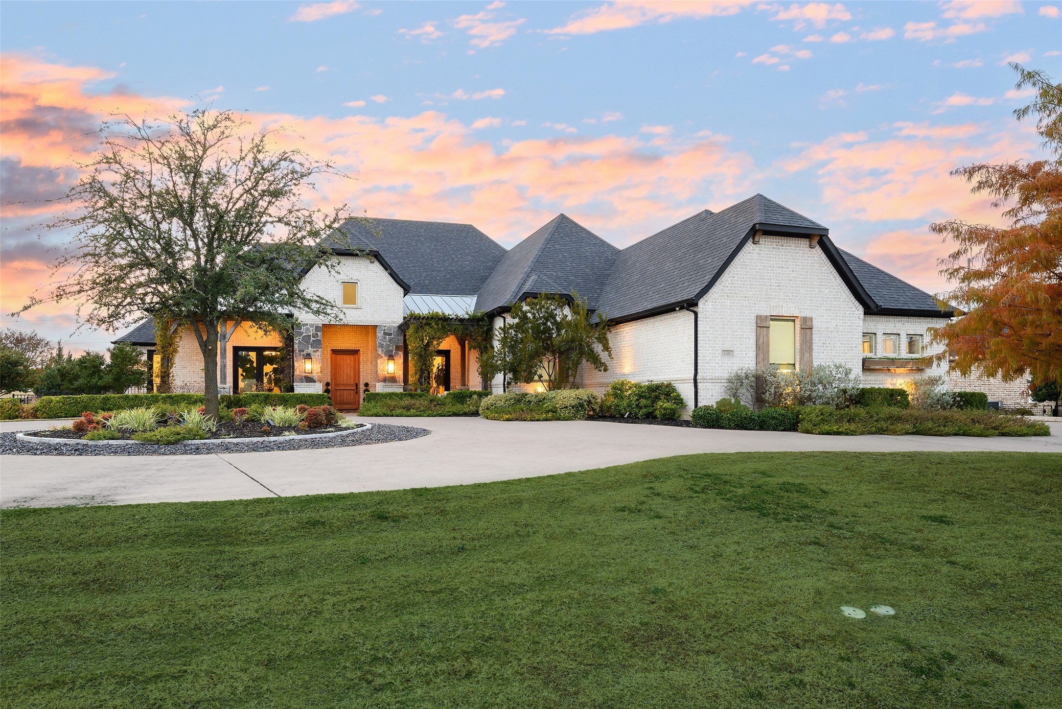 1501 Stony Trail