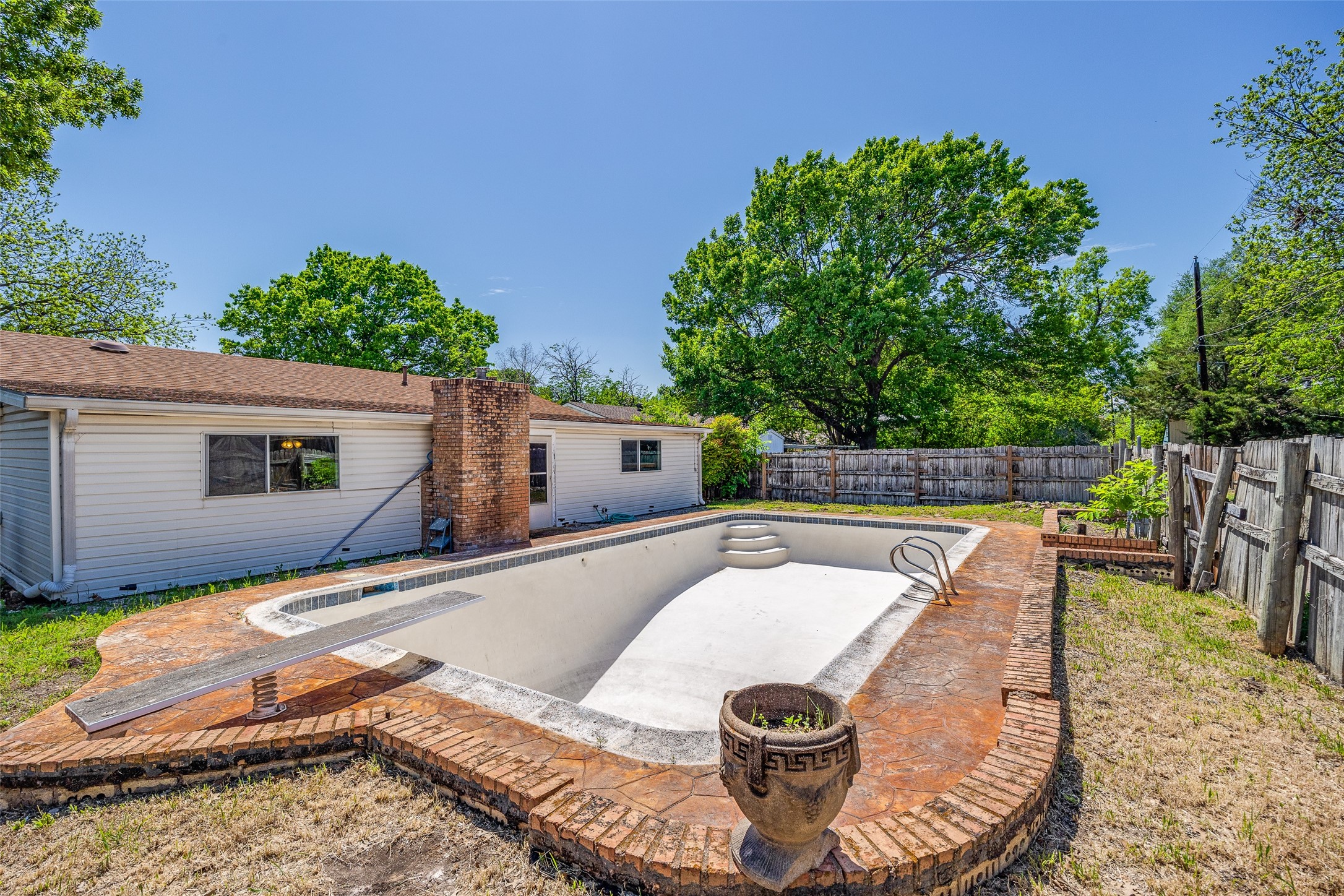 706 Gaylewood Drive