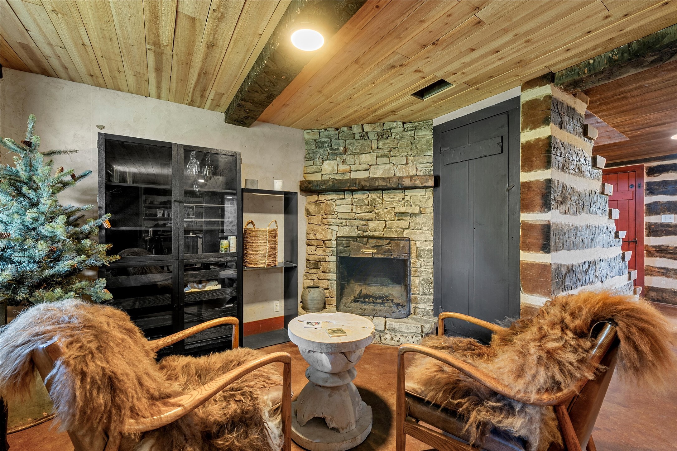 153 County Road 2139