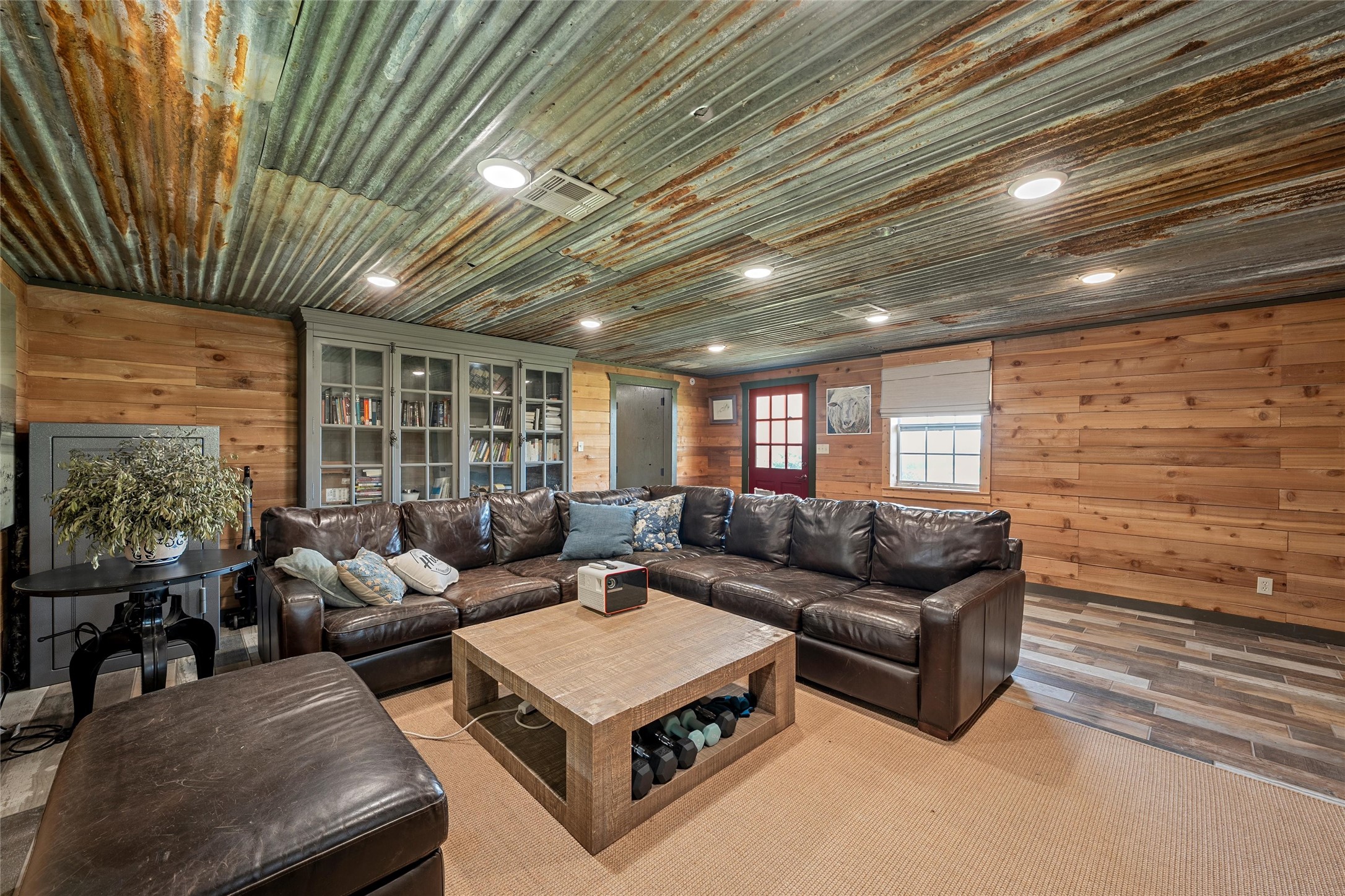 153 County Road 2139