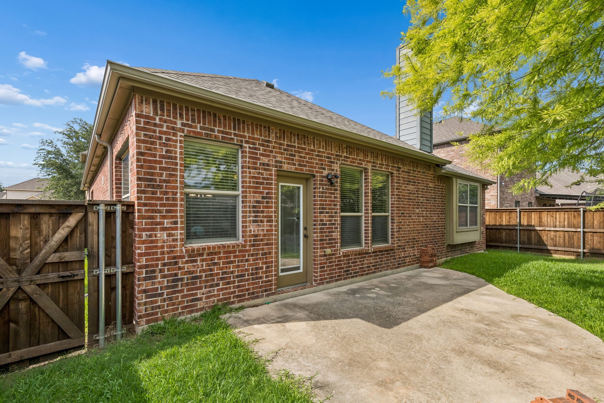4605 Forest Cove Drive