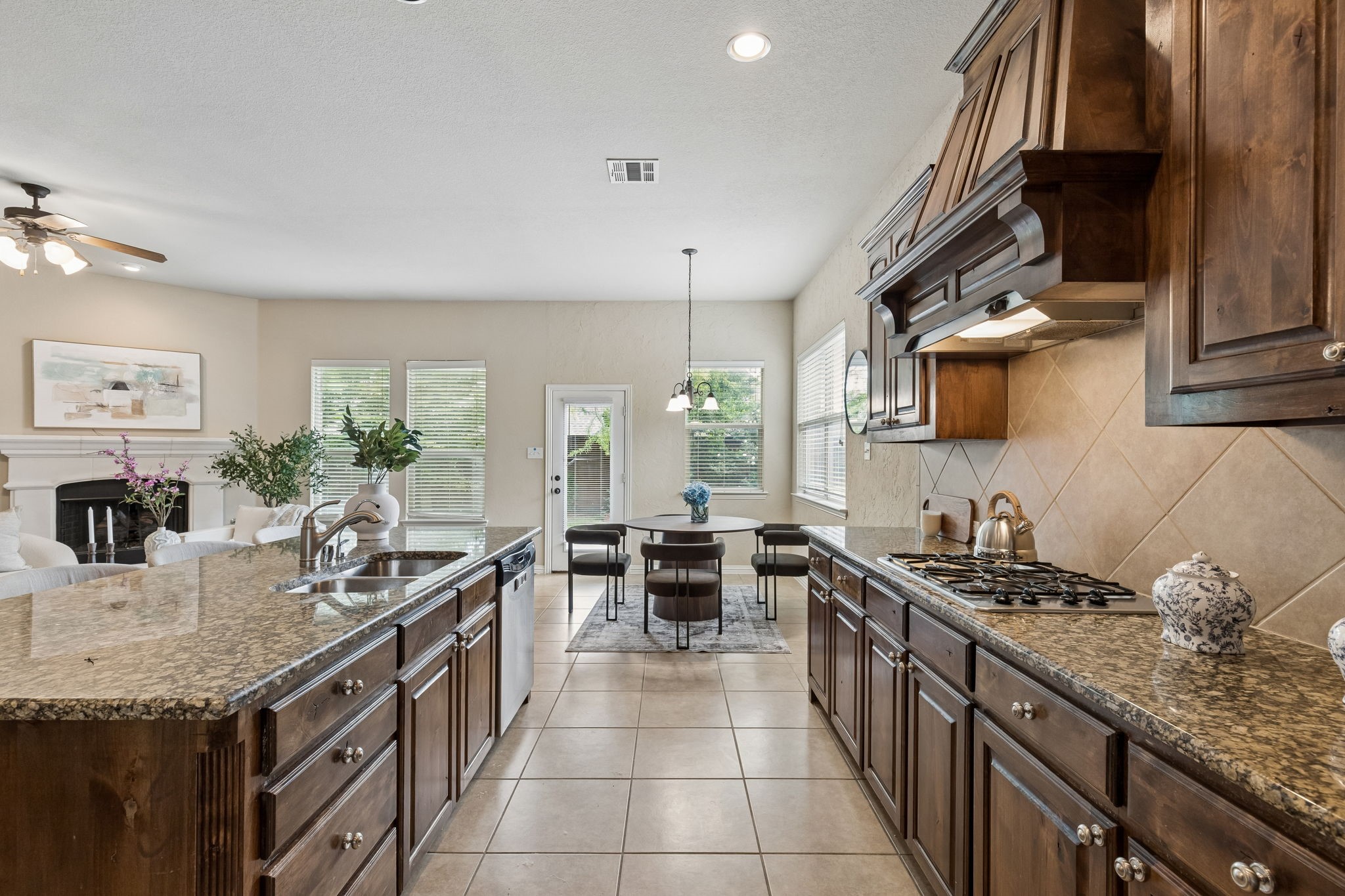 4605 Forest Cove Drive