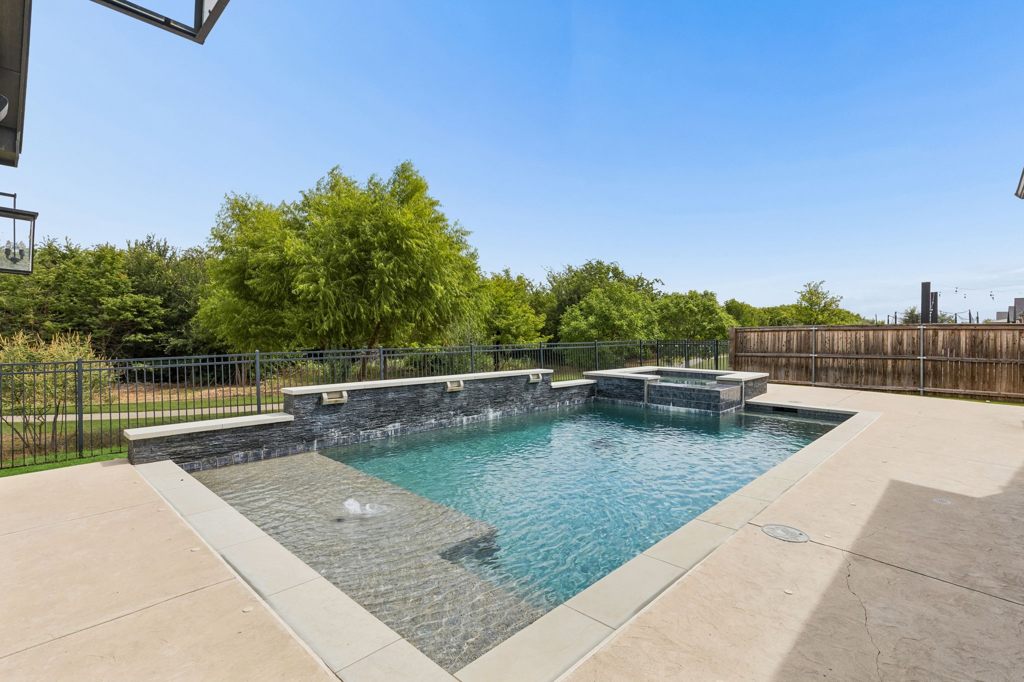 1525 Langford Lane