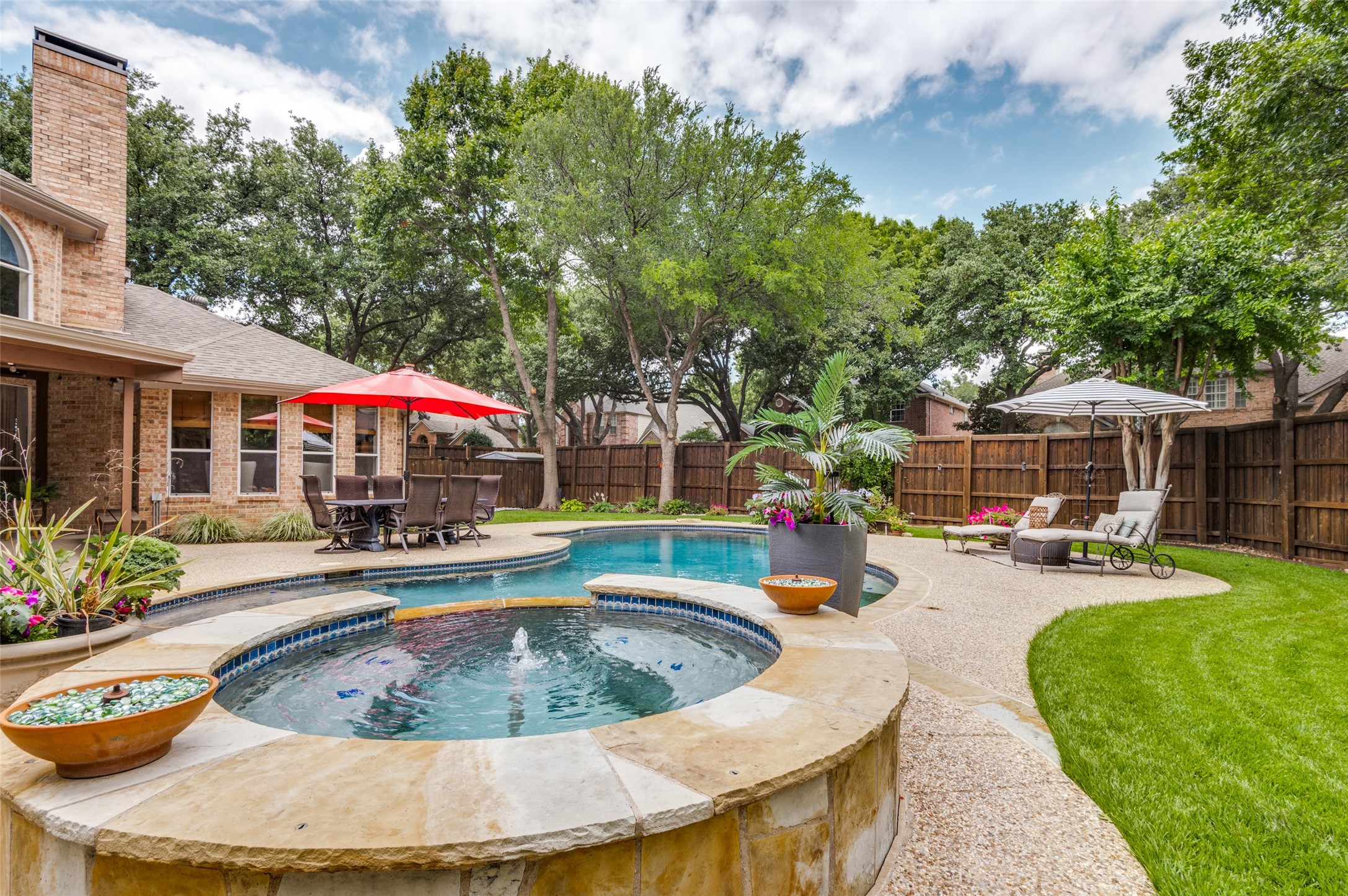 5820 Kingsbrook Drive