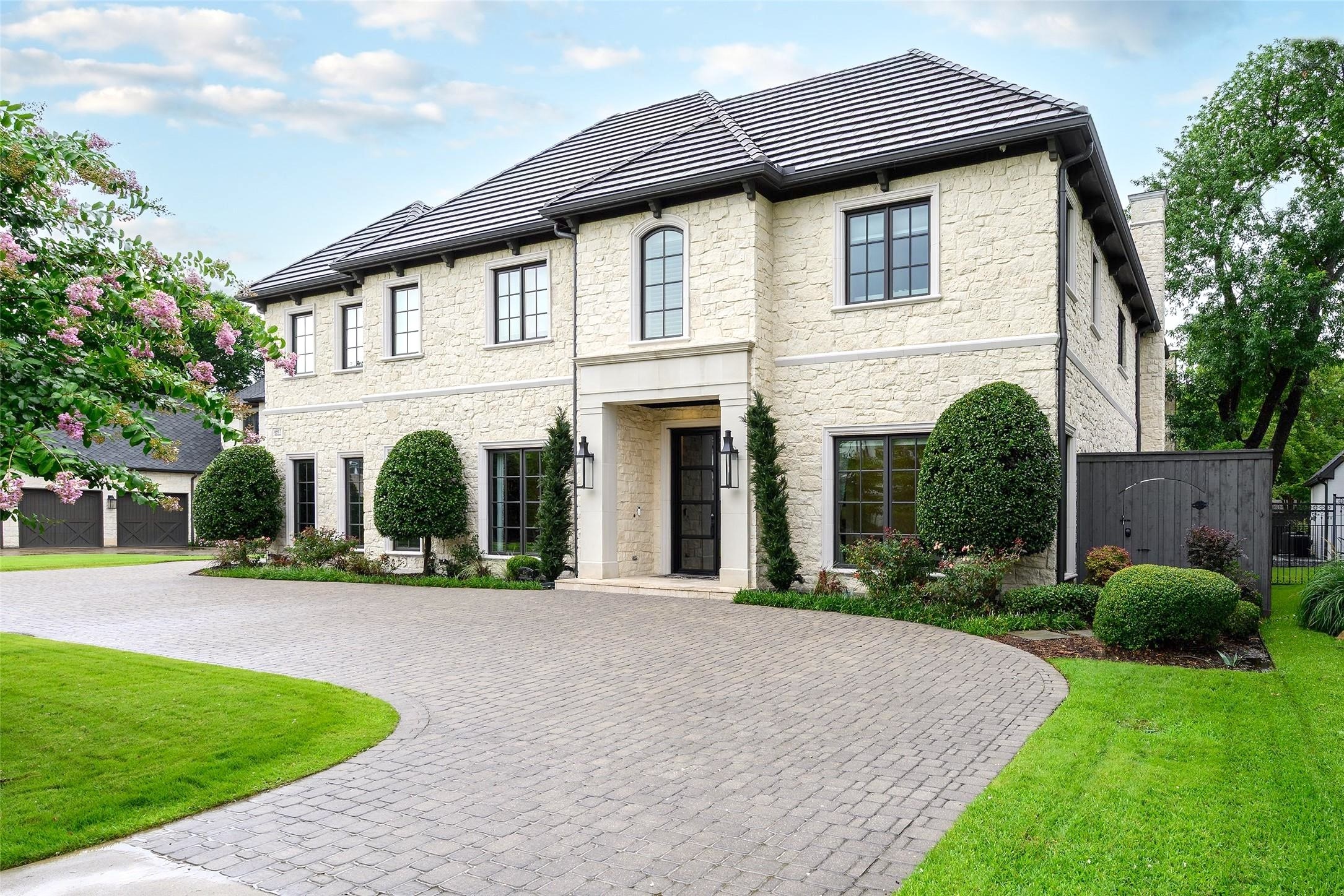 6517 Prestonshire Lane
