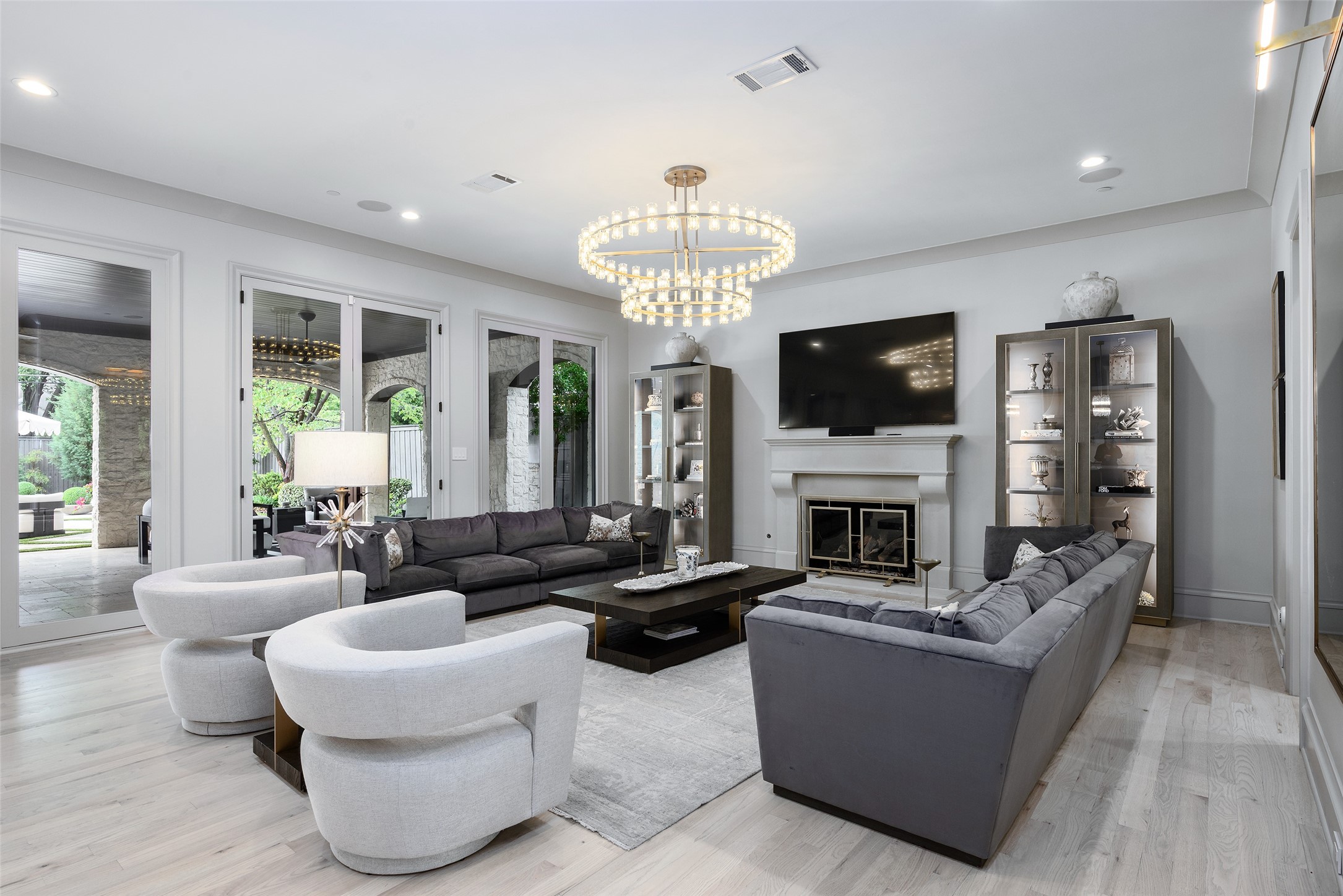 6517 Prestonshire Lane