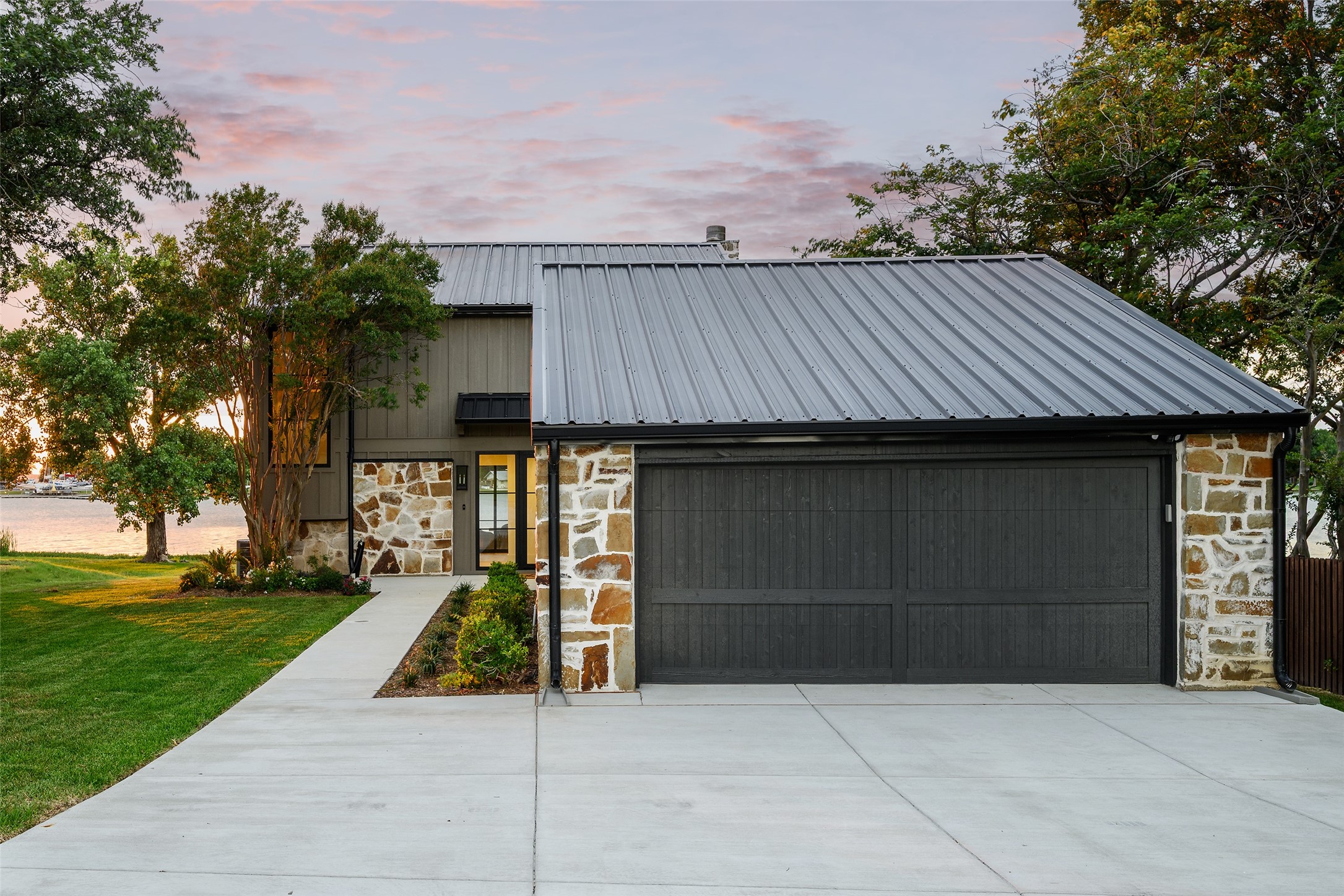 313 Scenic Drive