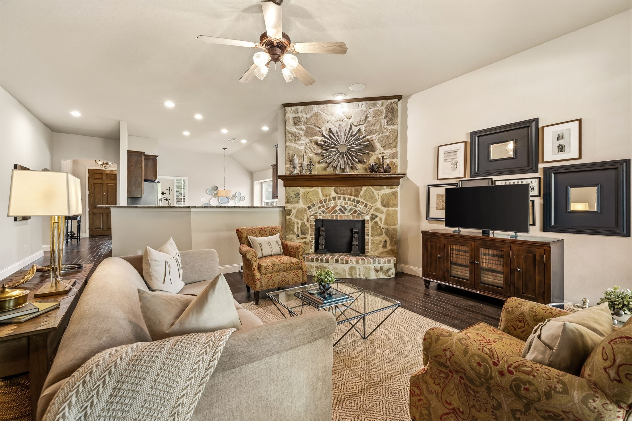 7505 Willowbend Drive