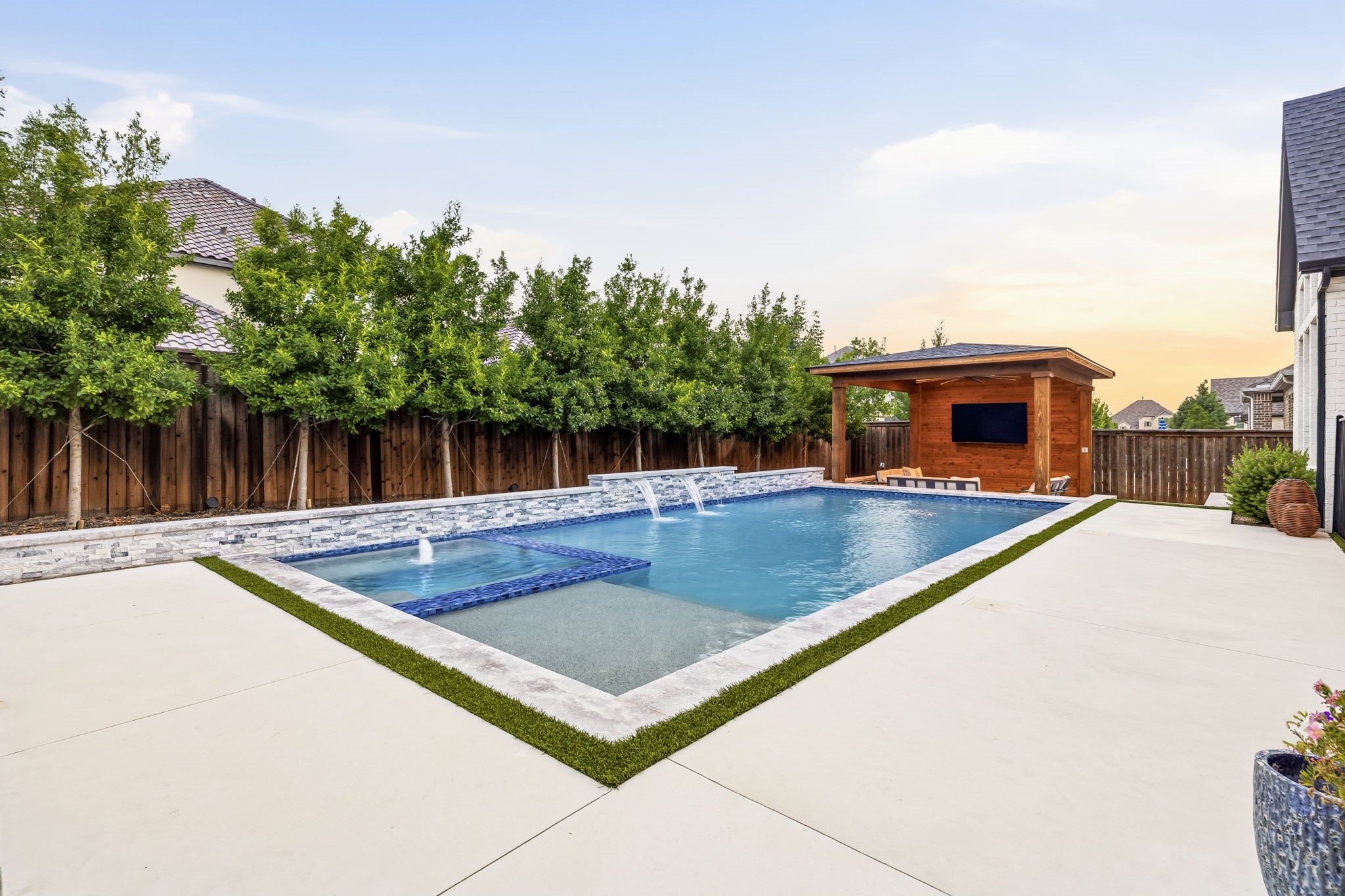 2141 Normandy Circle