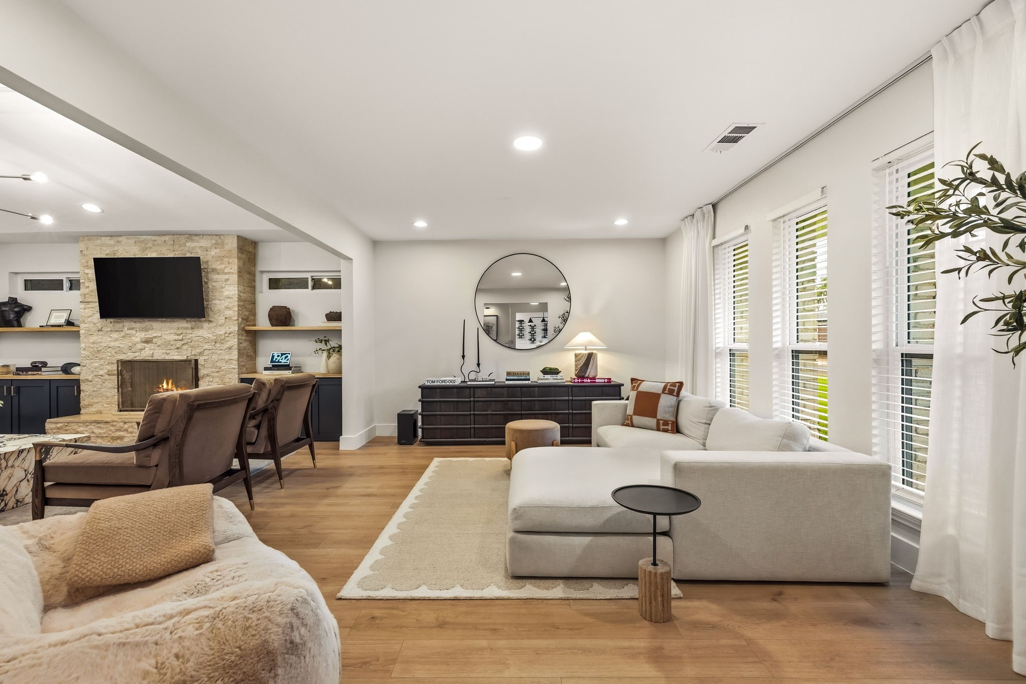 7429 Tangleglen Drive