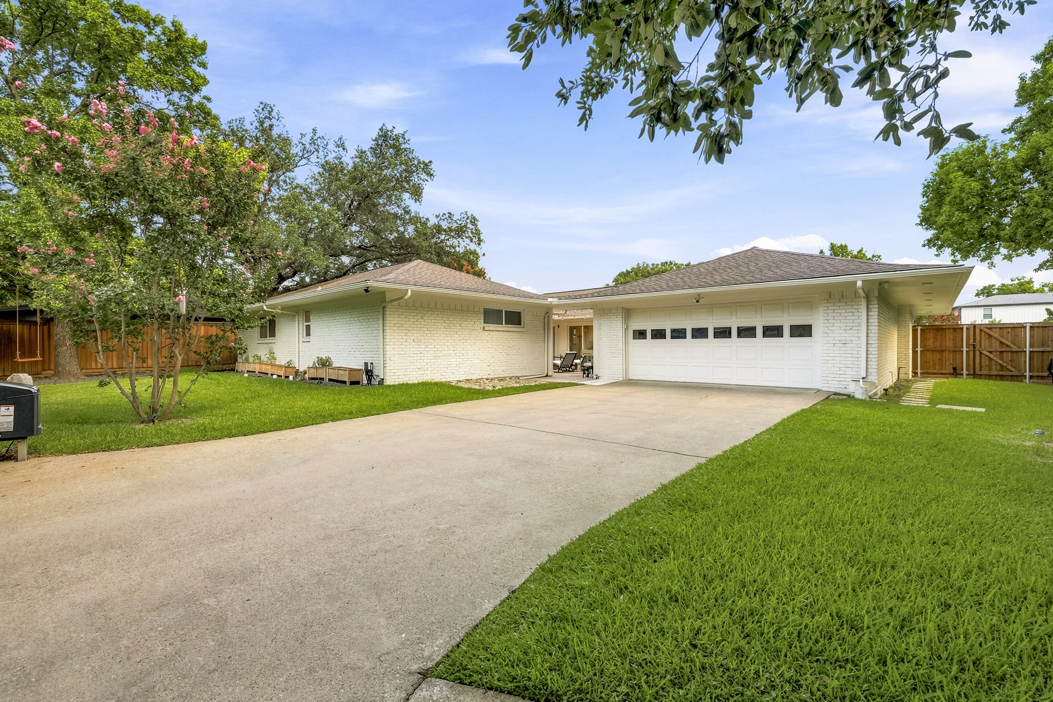 7429 Tangleglen Drive