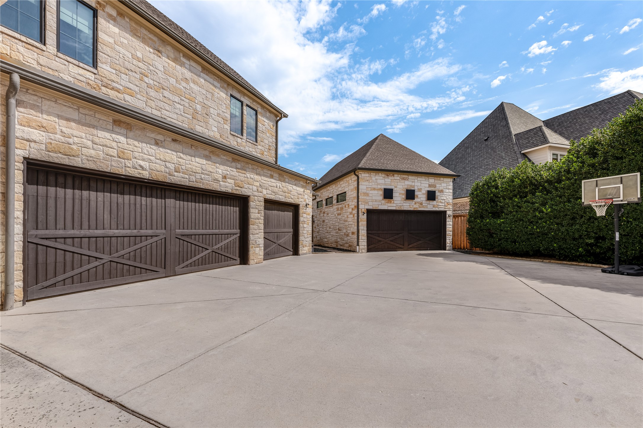 8096 Vistaview Place