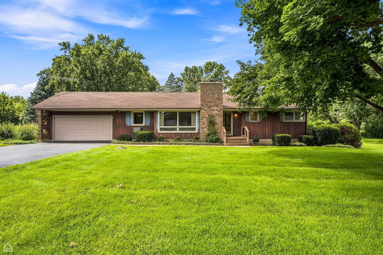 24422 W Cherokee Trail