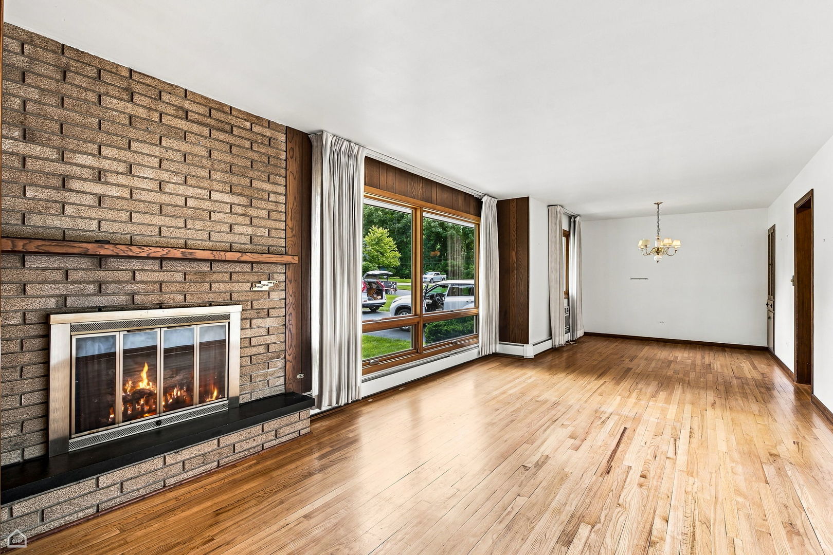 24422 W Cherokee Trail