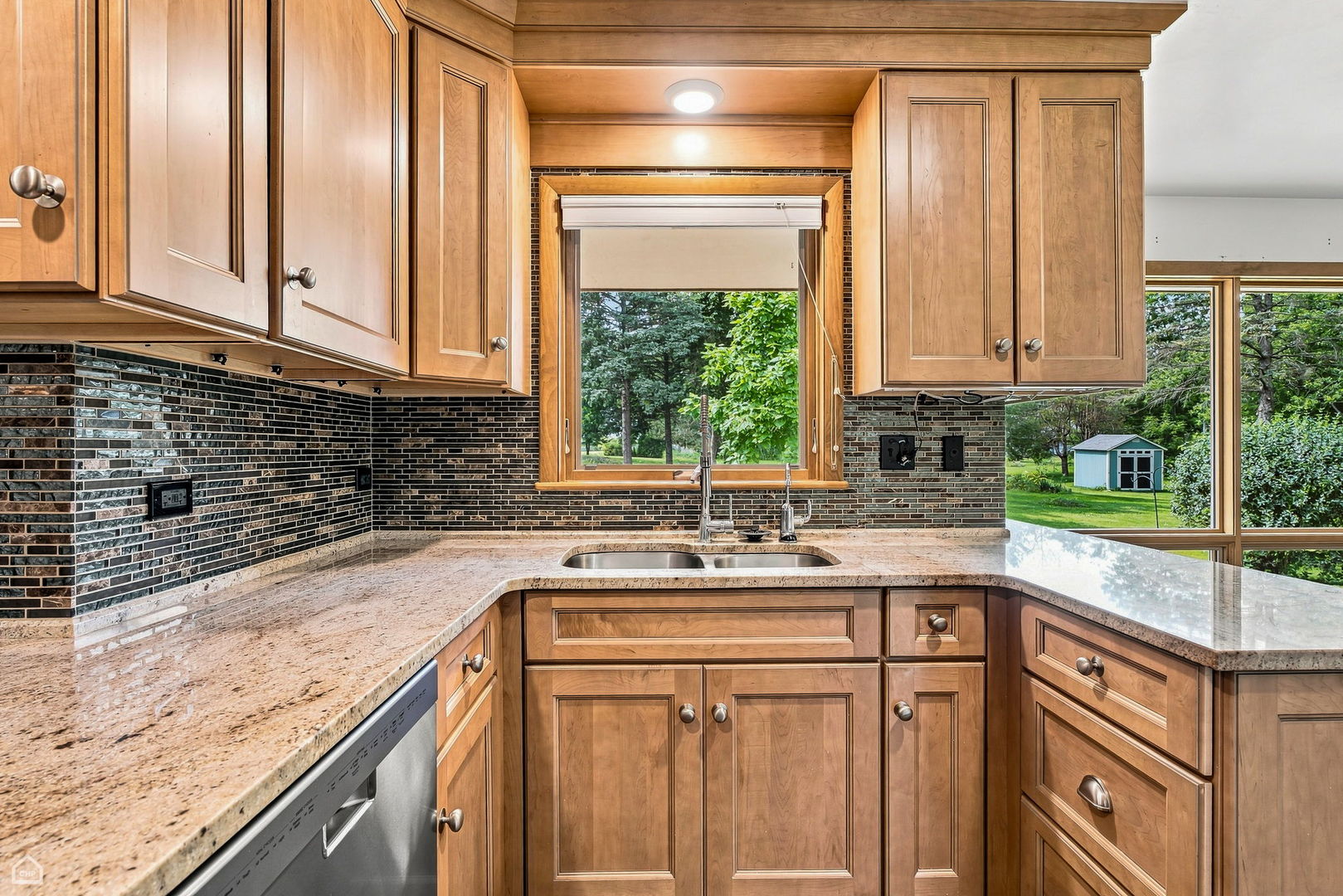 24422 W Cherokee Trail