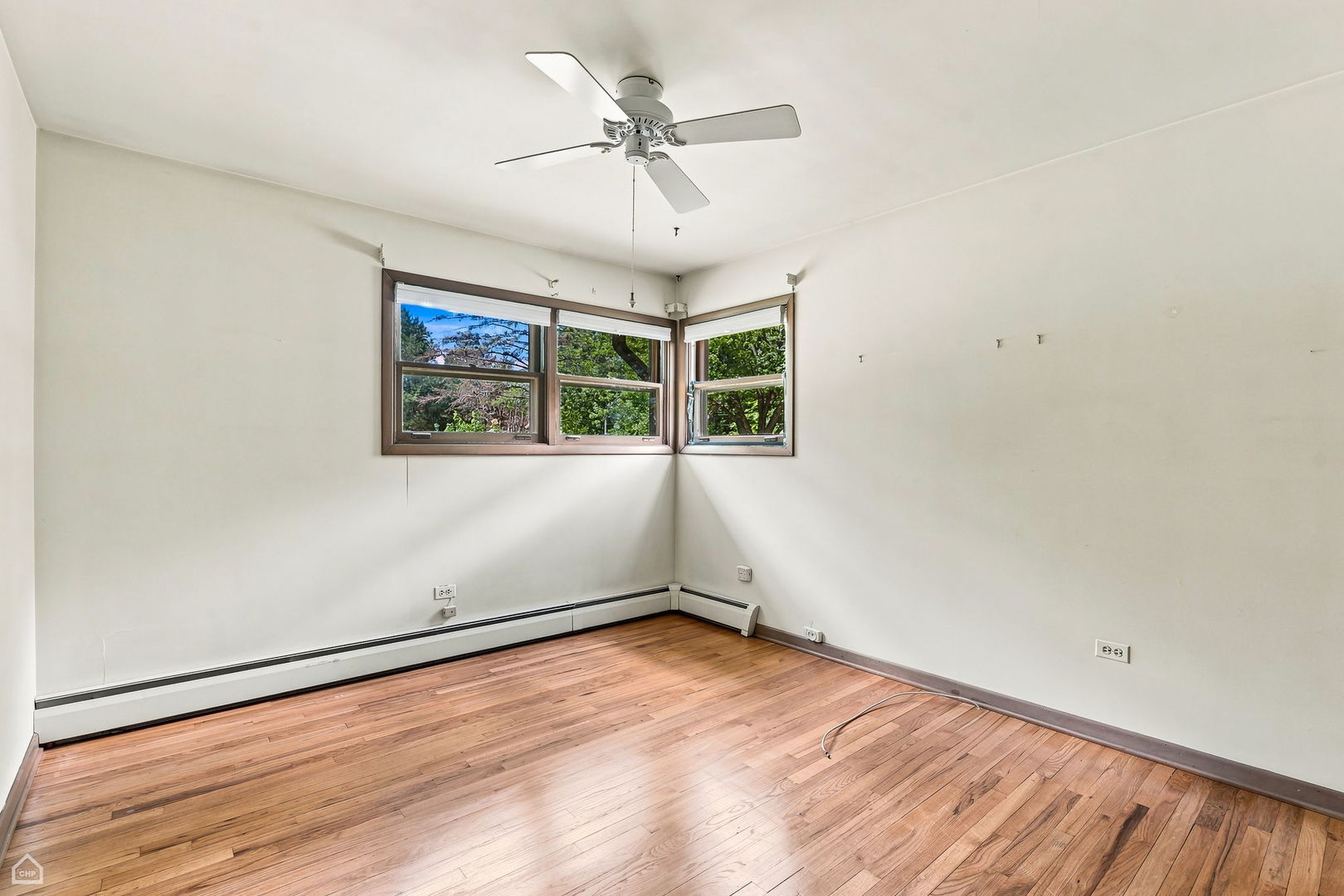 24422 W Cherokee Trail