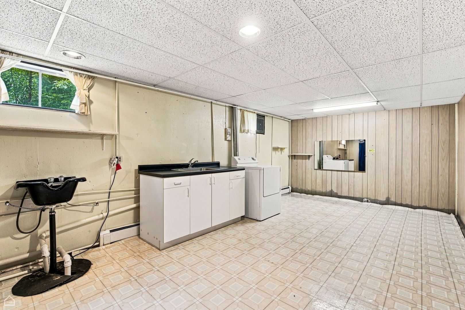 24422 W Cherokee Trail