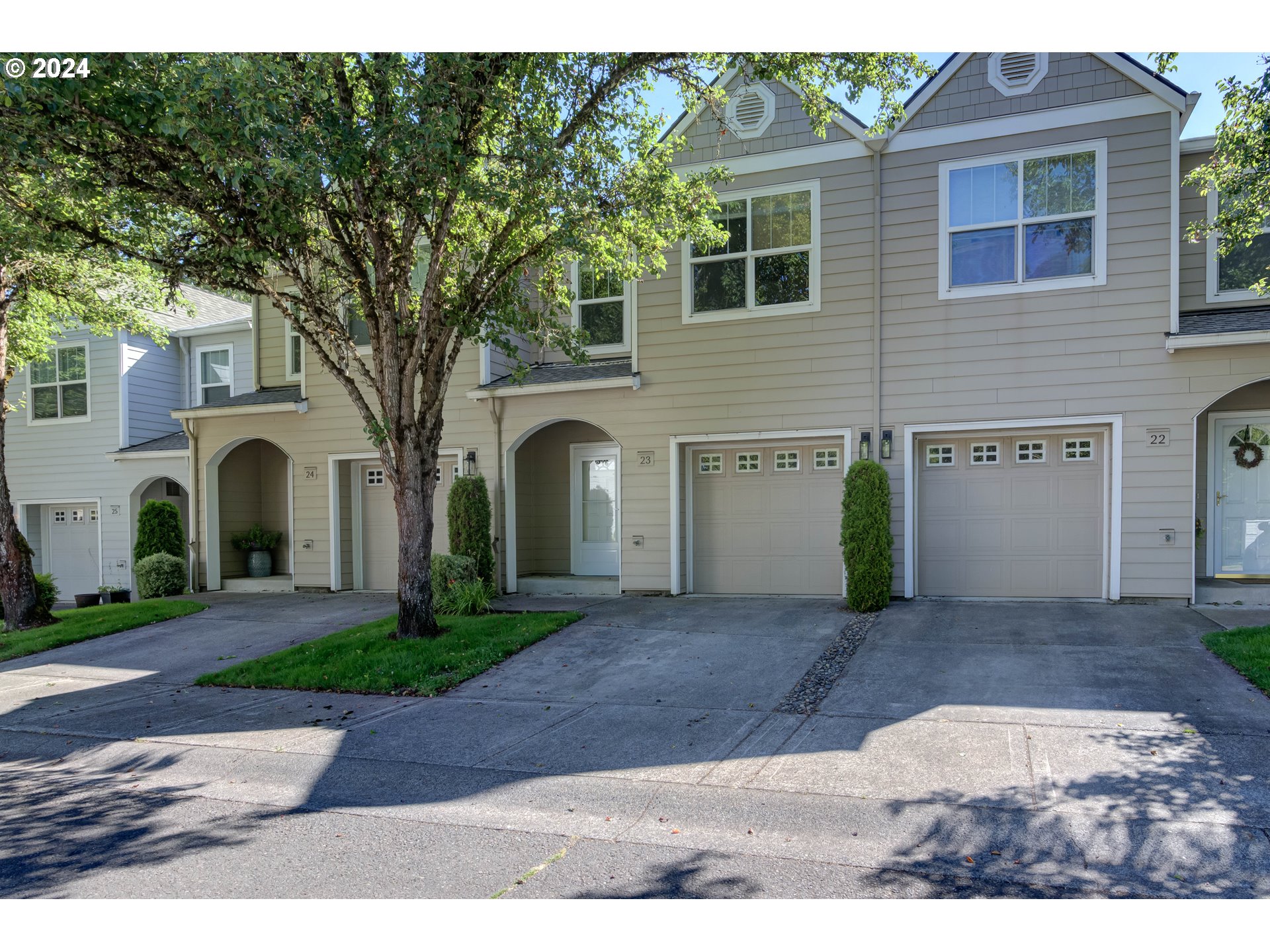 10400 NE 82ND AVE 23