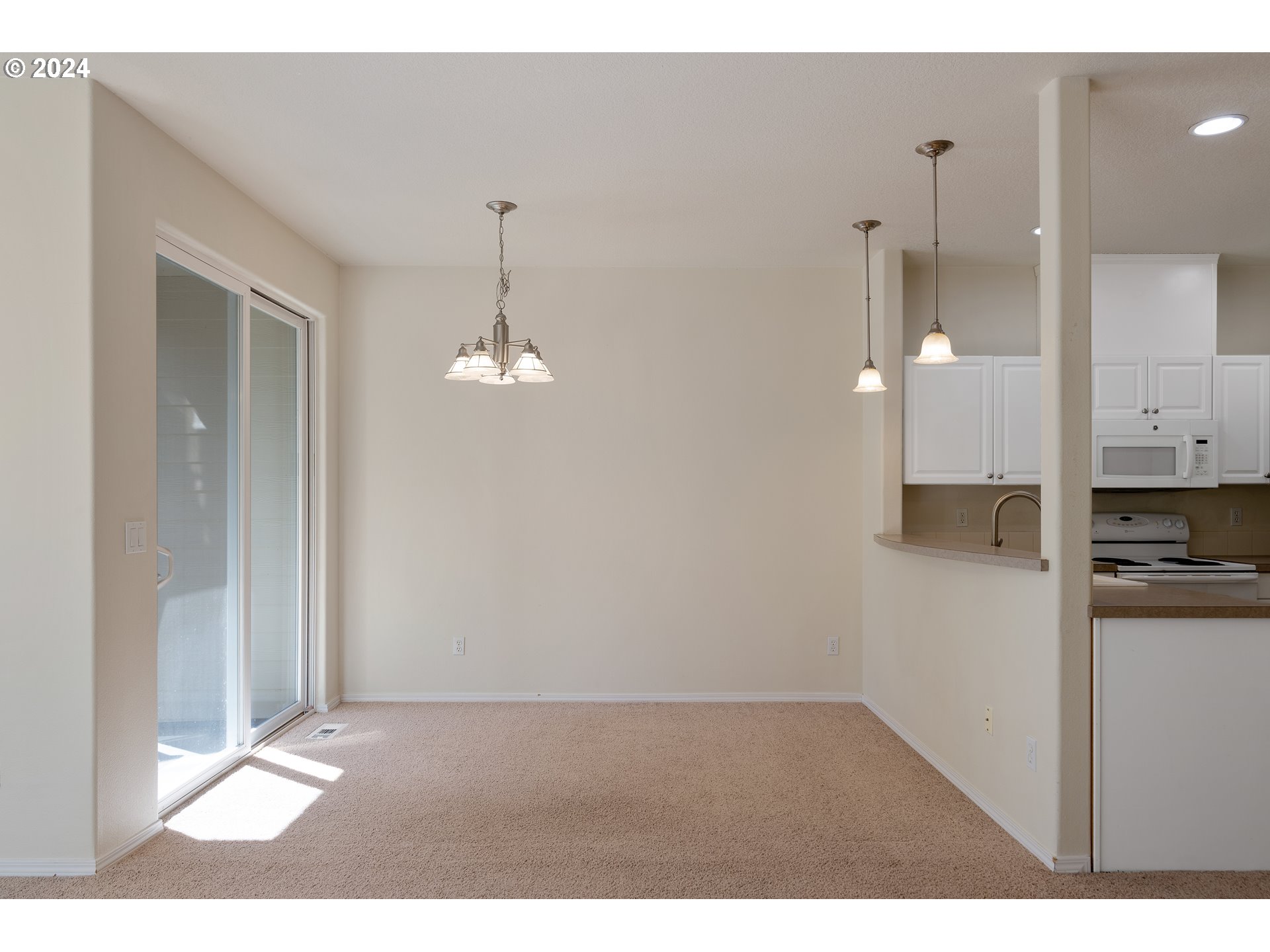 10400 NE 82ND AVE 23