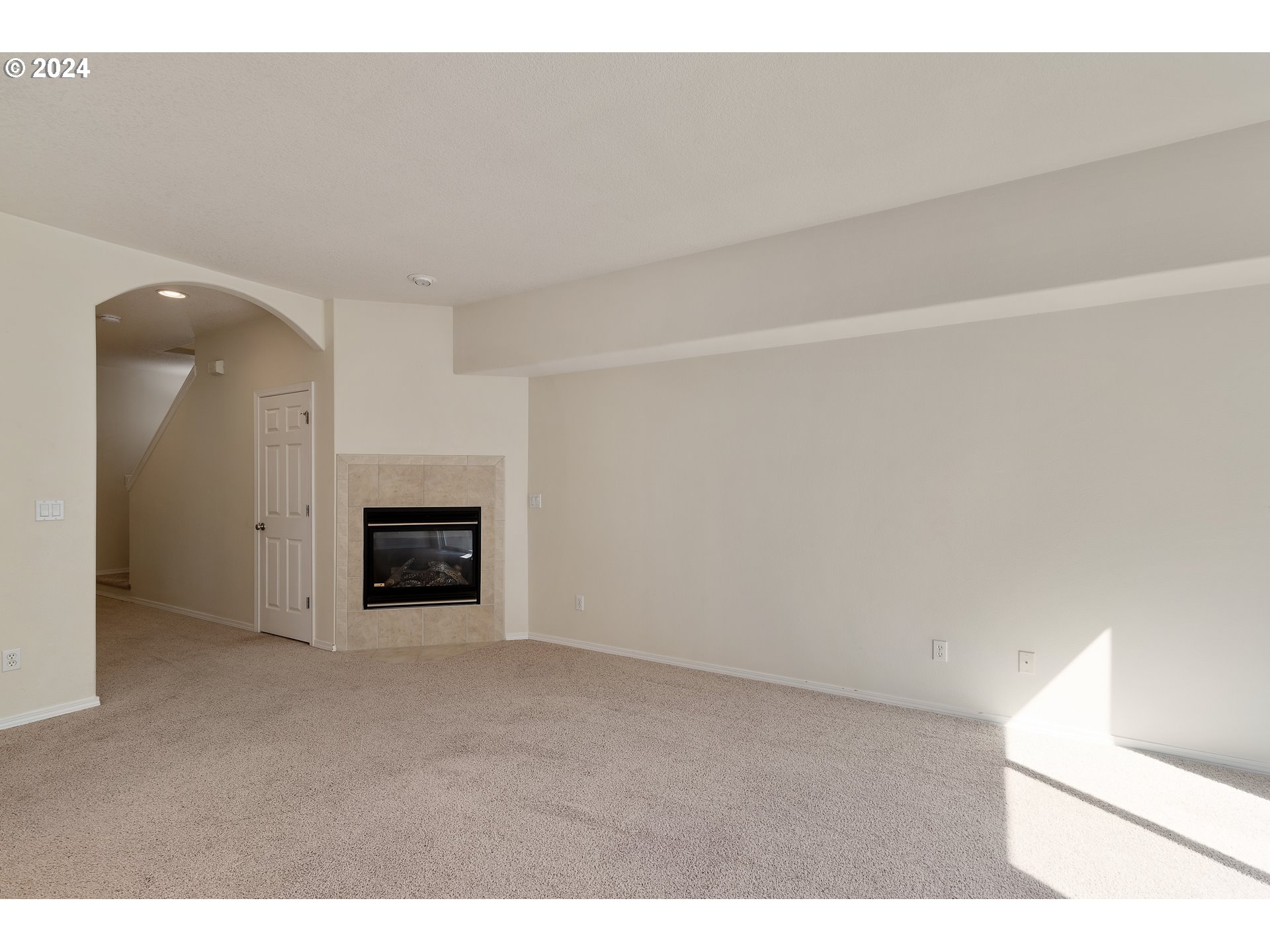 10400 NE 82ND AVE 23