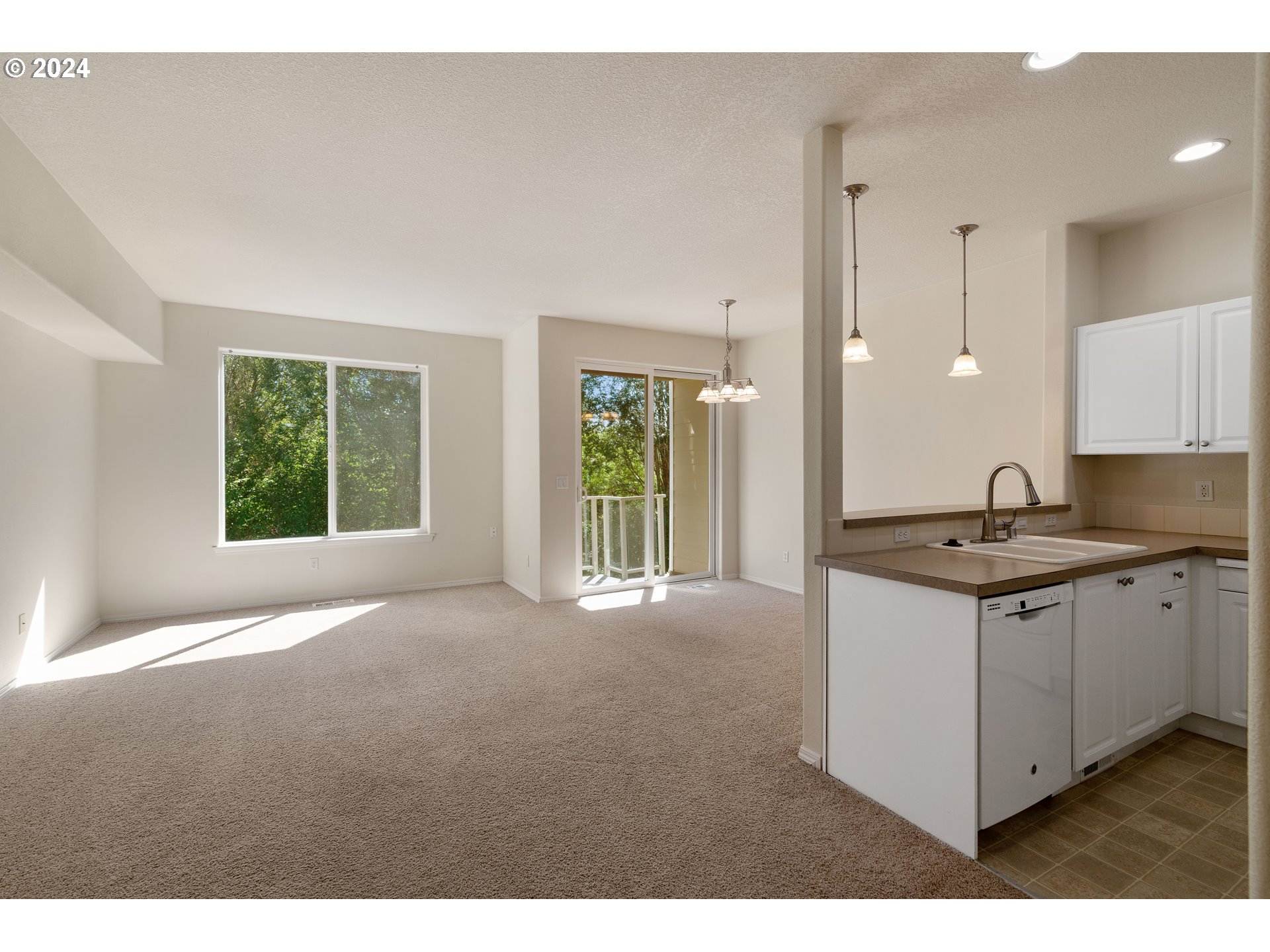 10400 NE 82ND AVE 23