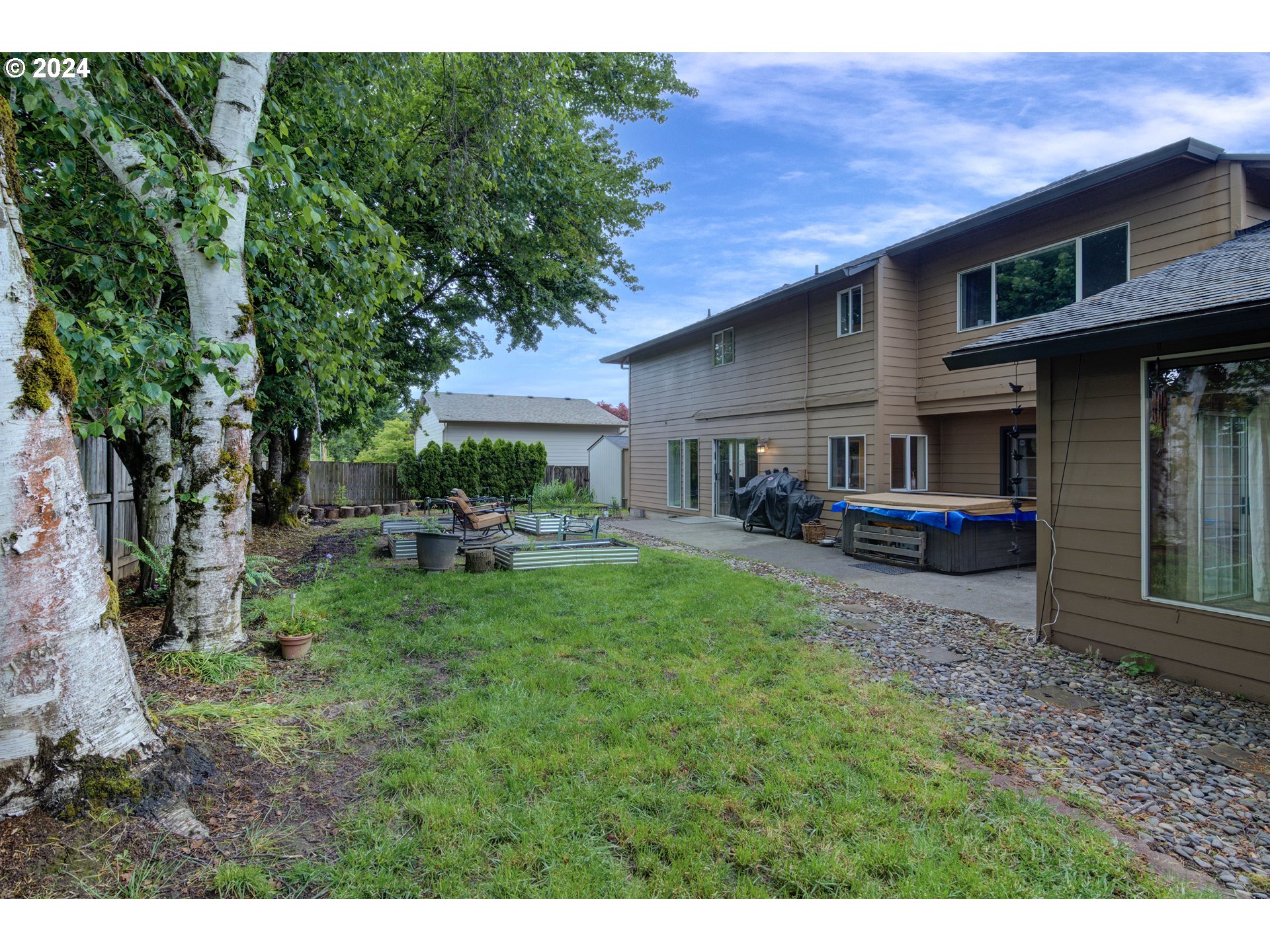 16517 NE 30TH CT