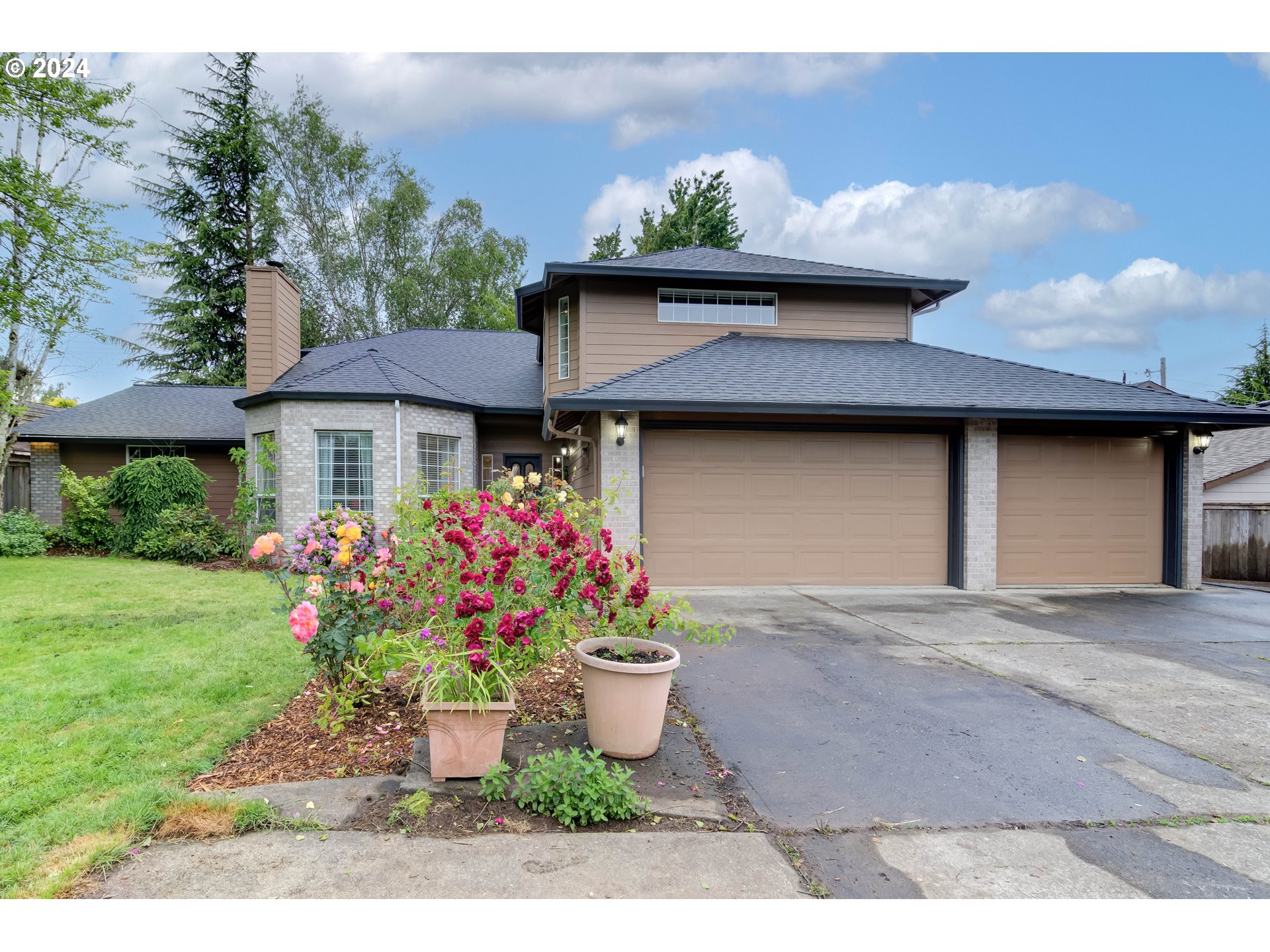 16517 NE 30TH CT