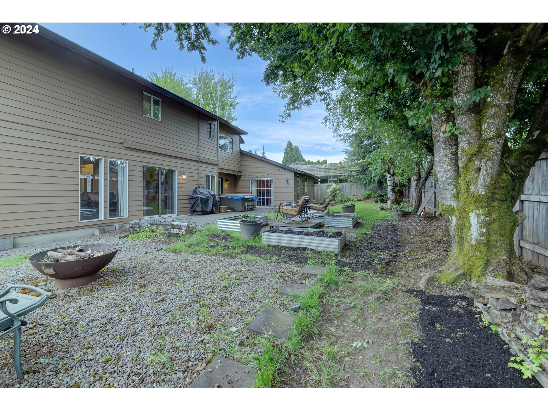 16517 NE 30TH CT