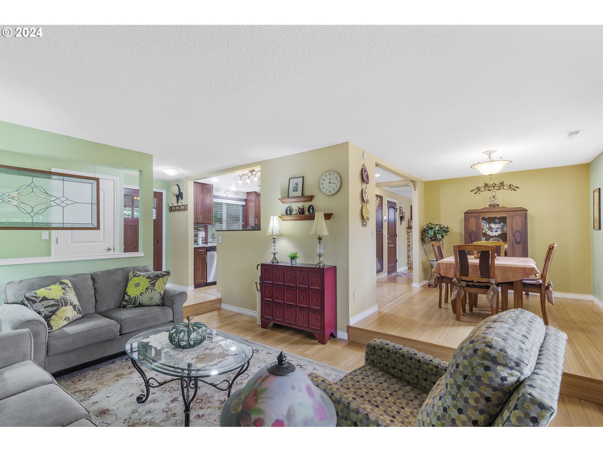 8418 NW GREENBRIAR DR